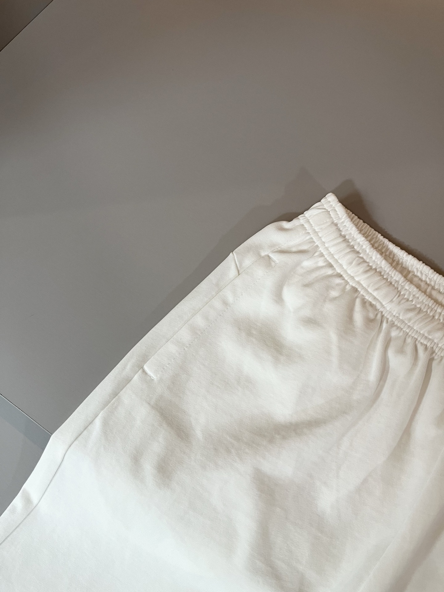 Dior 2025 Spring/Summer Unisex White Cotton Casual Shorts 6 i1748456567961 5925 0 4