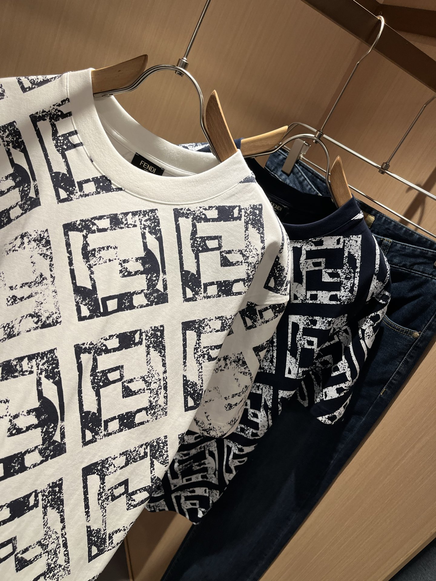 Fendi FF Family Unisex Short Sleeve T-Shirt - Iconic Design 9 i1748987541615 4934 0 7