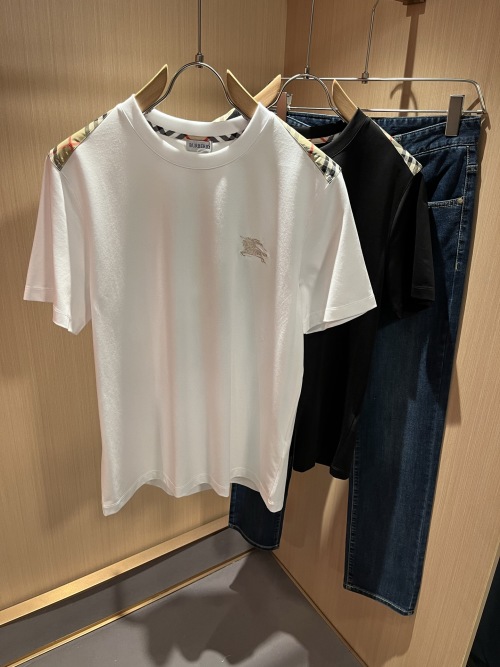 Burberry 2025 Spring/Summer Unisex Short Sleeve T-Shirt with Logo Embroidery 1 Burberry 2025 Spring/Summer Unisex Short Sleeve T-Shirt with Logo Embroidery