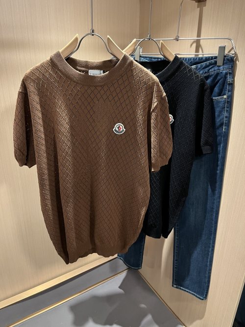 Moncler Men's Knitted Short Sleeve T-Shirt With Logo Patch 1 Moncler Men's Knitted Short Sleeve T-Shirt With Logo Patch