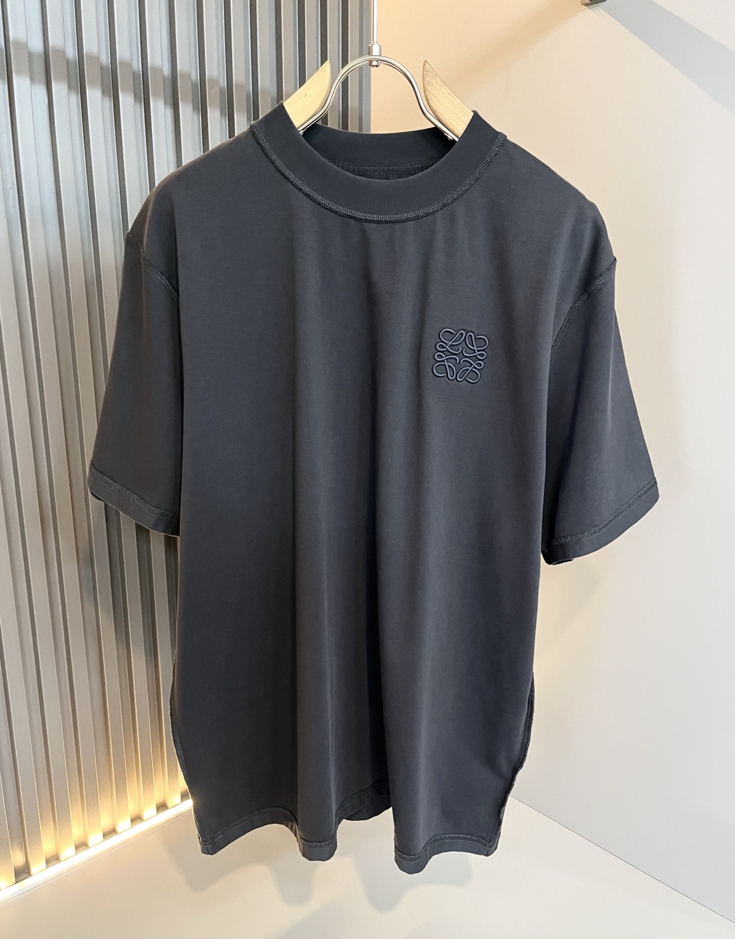 LOEWE Unisex Cotton Short Sleeve T-Shirt with Embroidered Logo 2 i1749072409936 2562 0 0