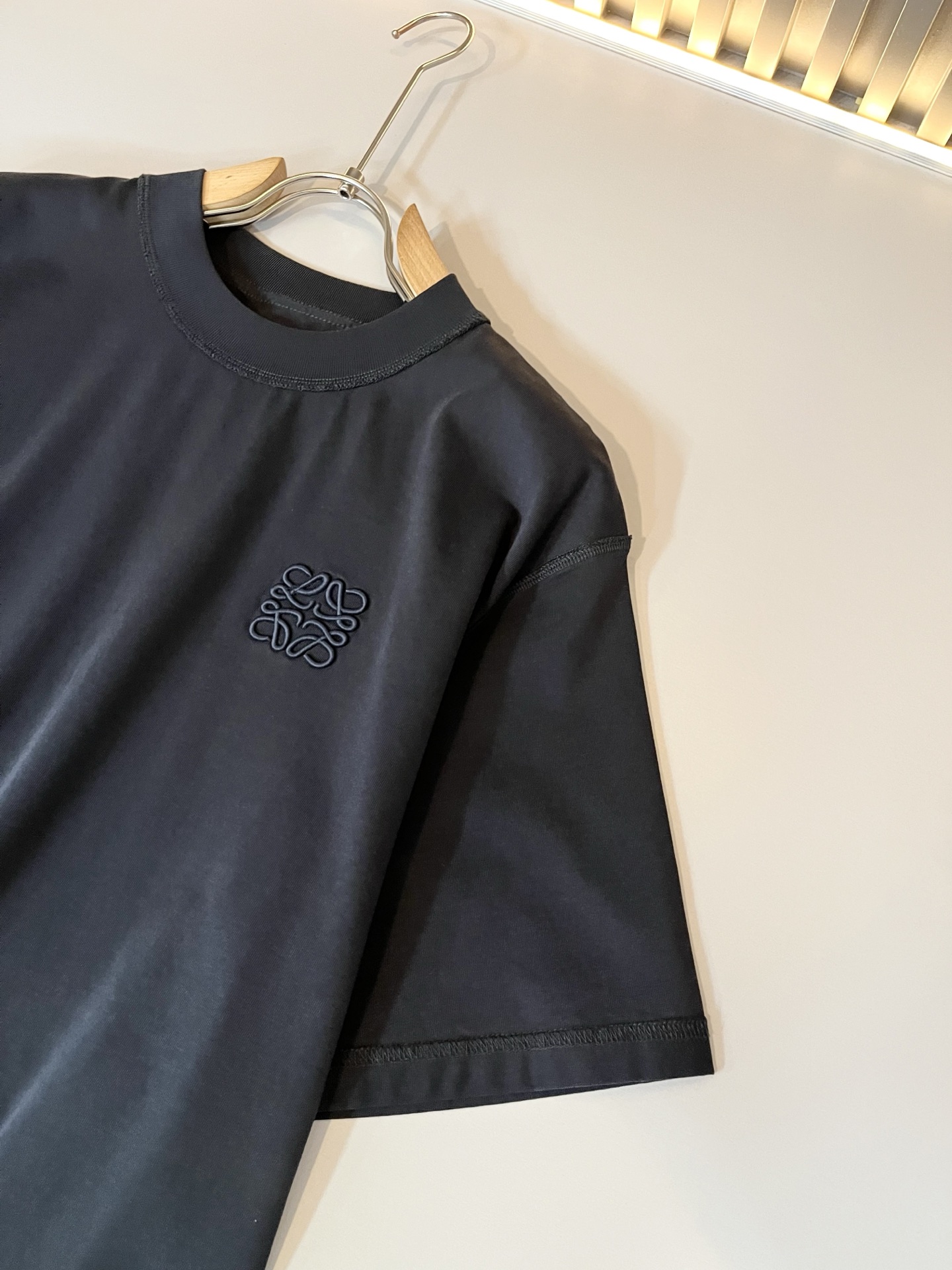 LOEWE Unisex Cotton Short Sleeve T-Shirt with Embroidered Logo 6 i1749072409962 3341 0 4