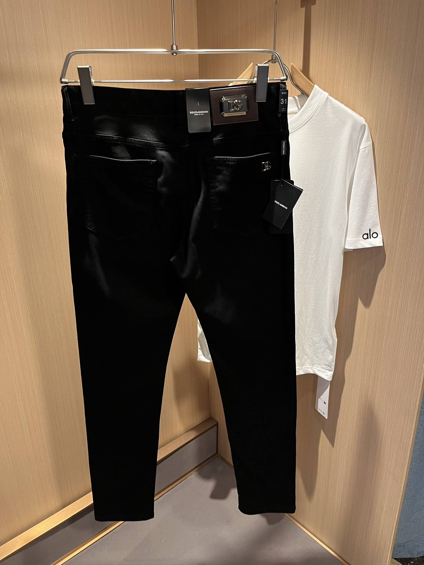  Dolce &  杜嘉*纳 2025春夏新品牛仔裤，水洗处理自然不易变形脱色、立体剪裁完美塑形面料质舒