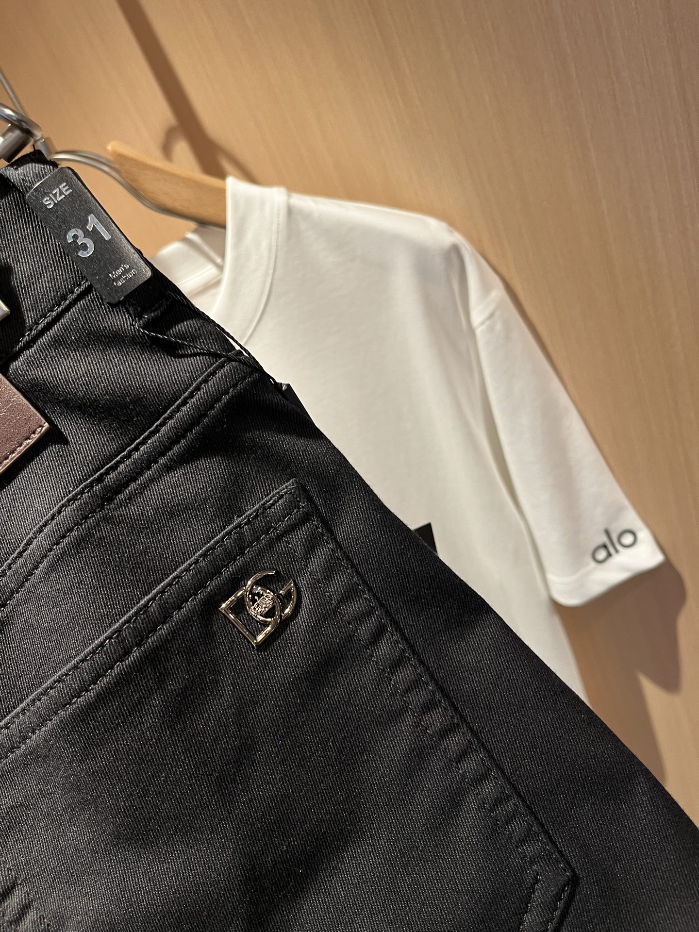  Dolce &  杜嘉*纳 2025春夏新品牛仔裤，水洗处理自然不易变形脱色、立体剪裁完美塑形面料质舒