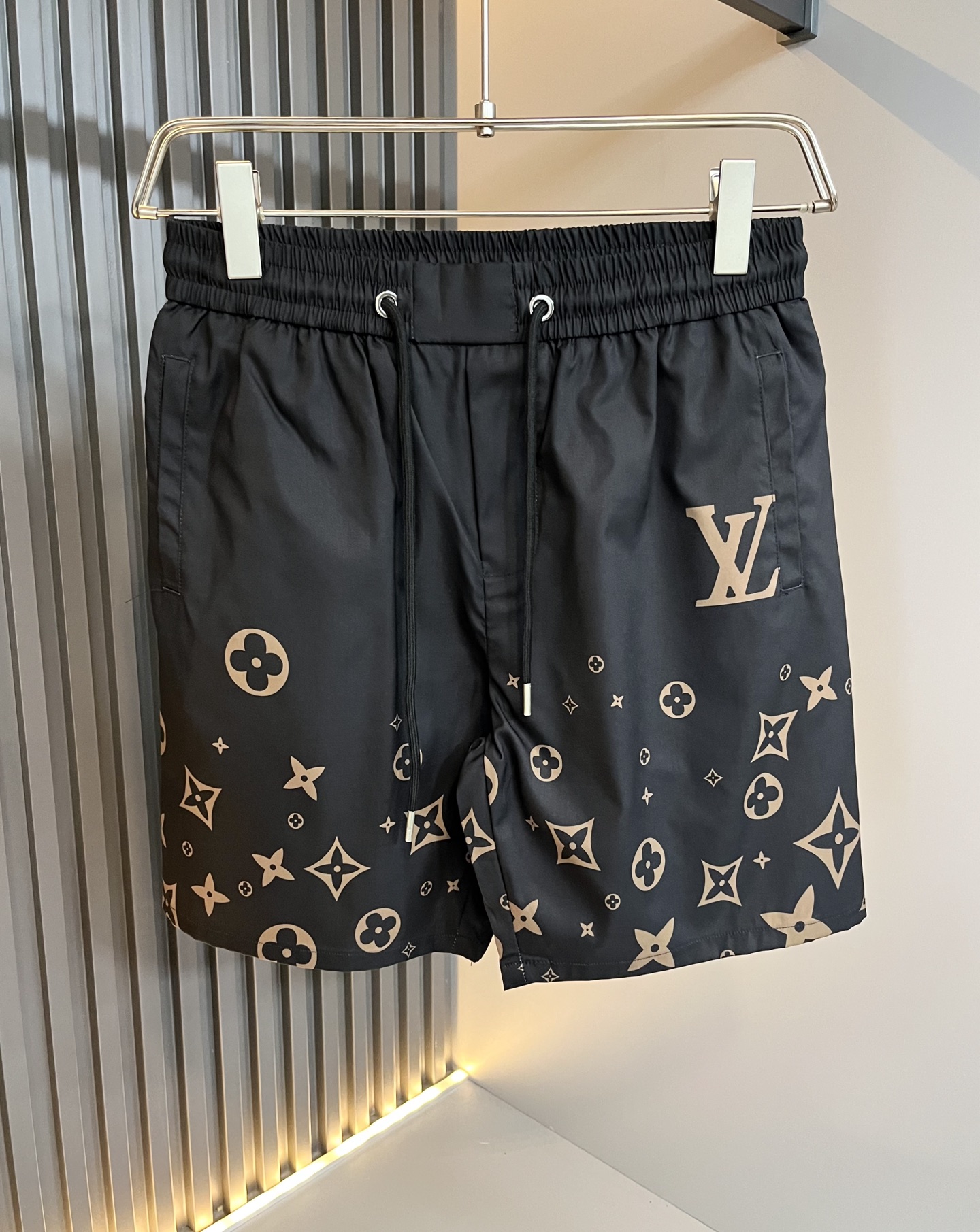  Louis Vuit*on路易*登 2025春夏男女同款👫logo休闲短裤，2025新款男女同款休闲短