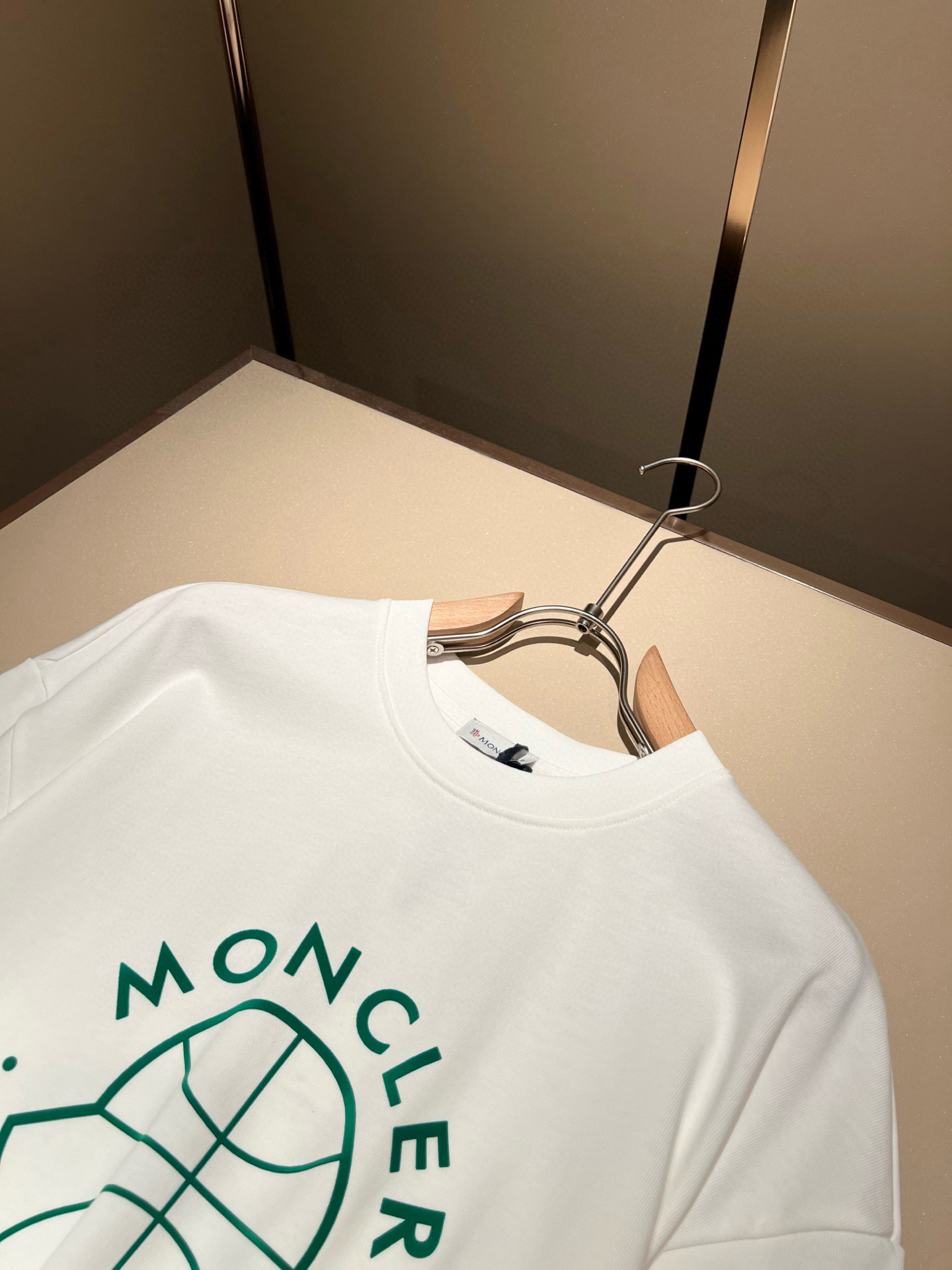 Moncler Logo Graphic Cotton T-Shirt Unisex Short Sleeve Top 8 i1749391508681 928 0 6