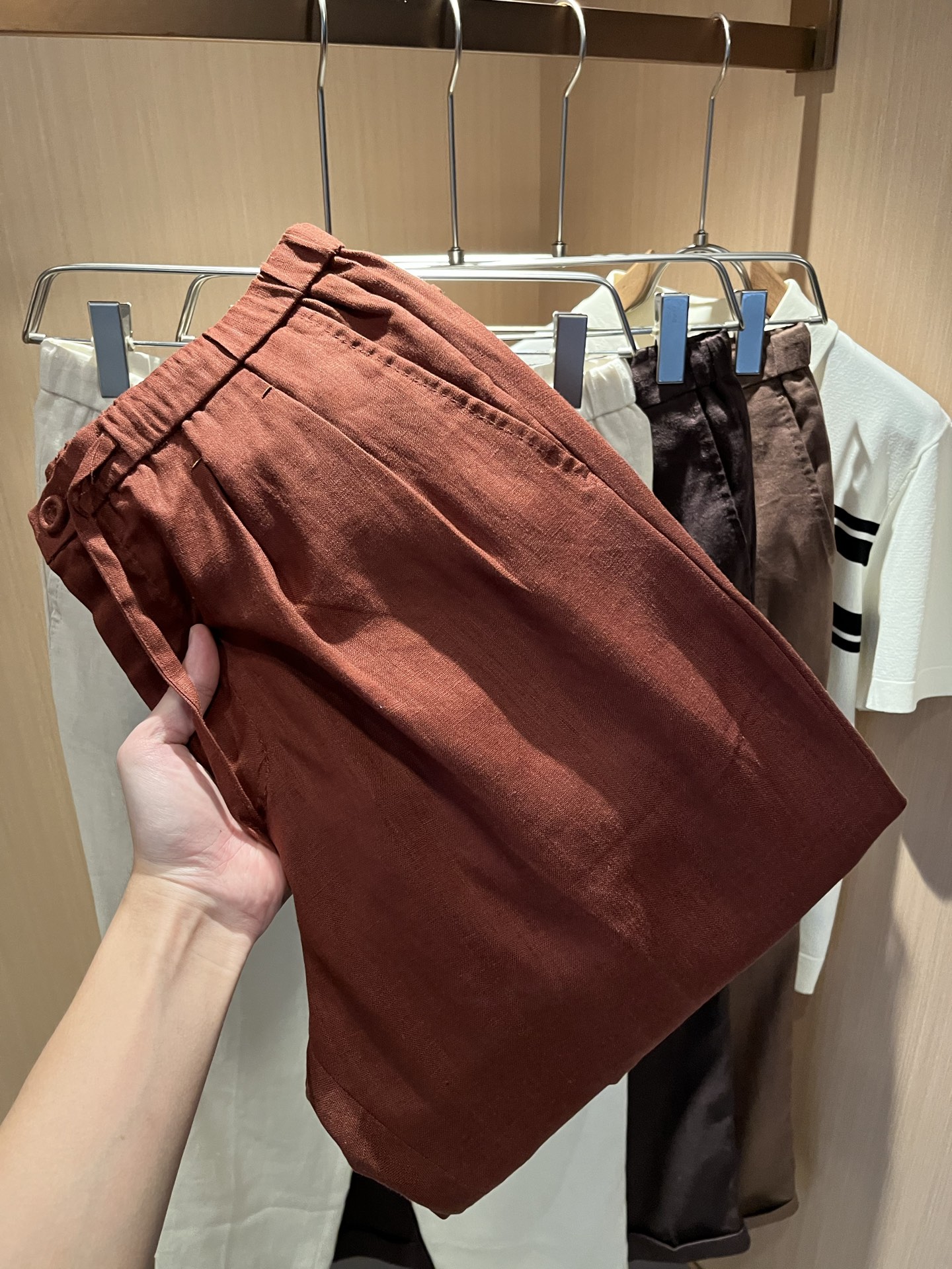  Loro Piana诺悠翩雅 2025春夏新品男士纯亚麻休闲裤，最新的贸易订单全品相！！网红款！上身舒
