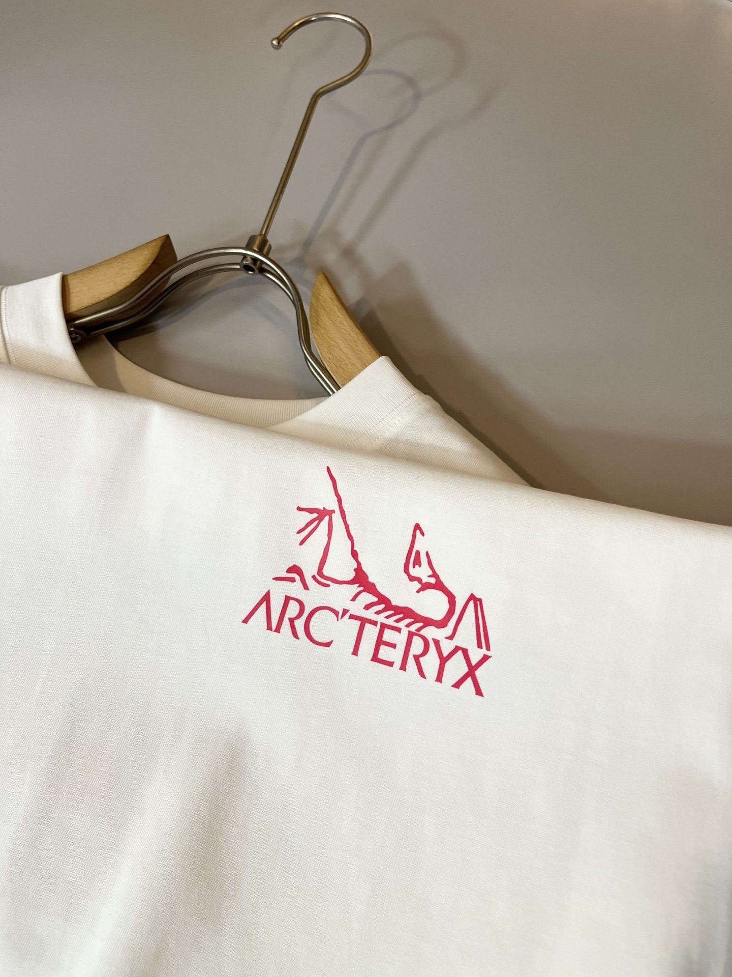 ARCTER*X始*祖鸟 2025春夏新款男女同款👫短袖T恤户外品牌可能大家第一想到的就是加拿大鹅、始