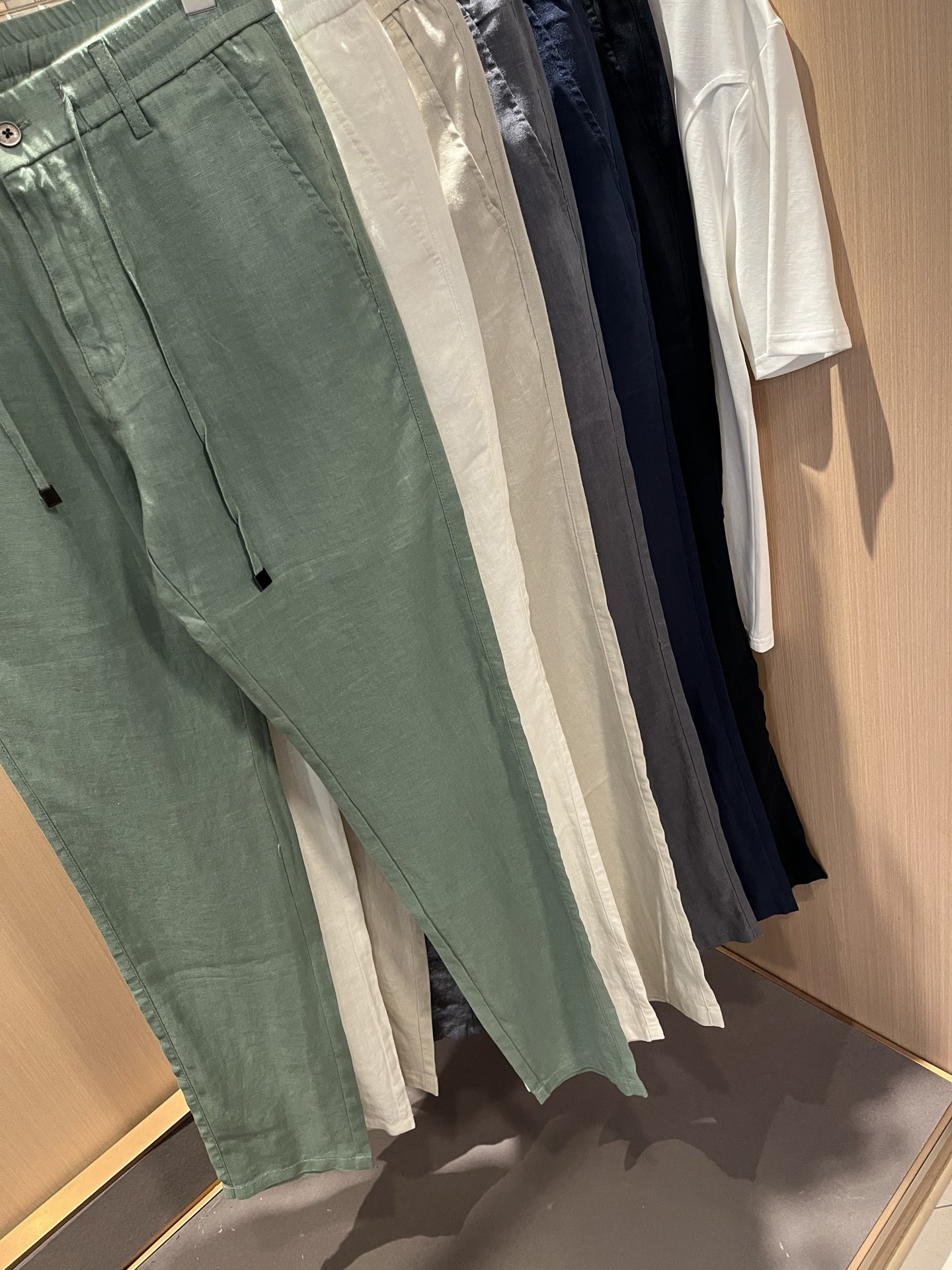  kiton 2025春夏新款男士亚麻休闲裤，男士经典时尚百搭休闲西裤!贸易公司渠道稀出，领先官网发售!
