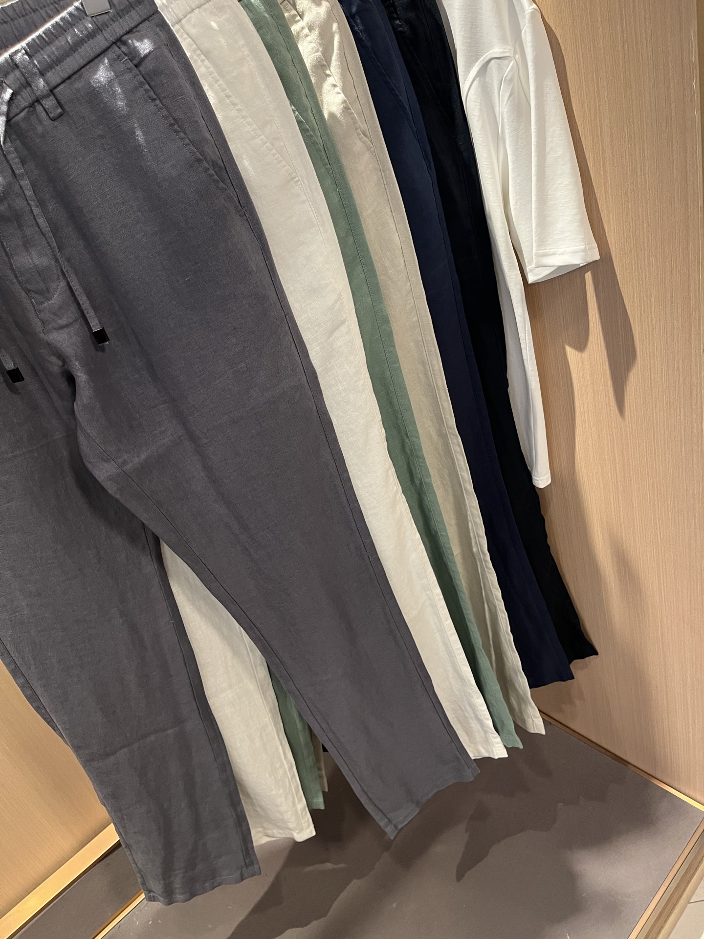  kiton 2025春夏新款男士亚麻休闲裤，男士经典时尚百搭休闲西裤!贸易公司渠道稀出，领先官网发售!