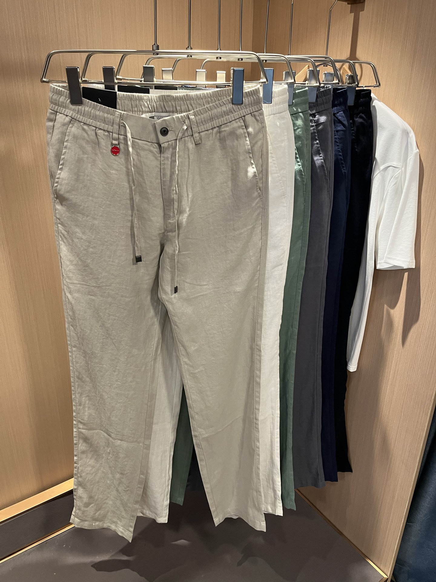  kiton 2025春夏新款男士亚麻休闲裤，男士经典时尚百搭休闲西裤!贸易公司渠道稀出，领先官网发售!