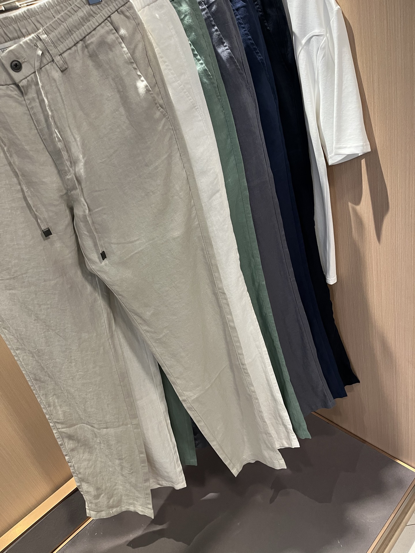  kiton 2025春夏新款男士亚麻休闲裤，男士经典时尚百搭休闲西裤!贸易公司渠道稀出，领先官网发售!
