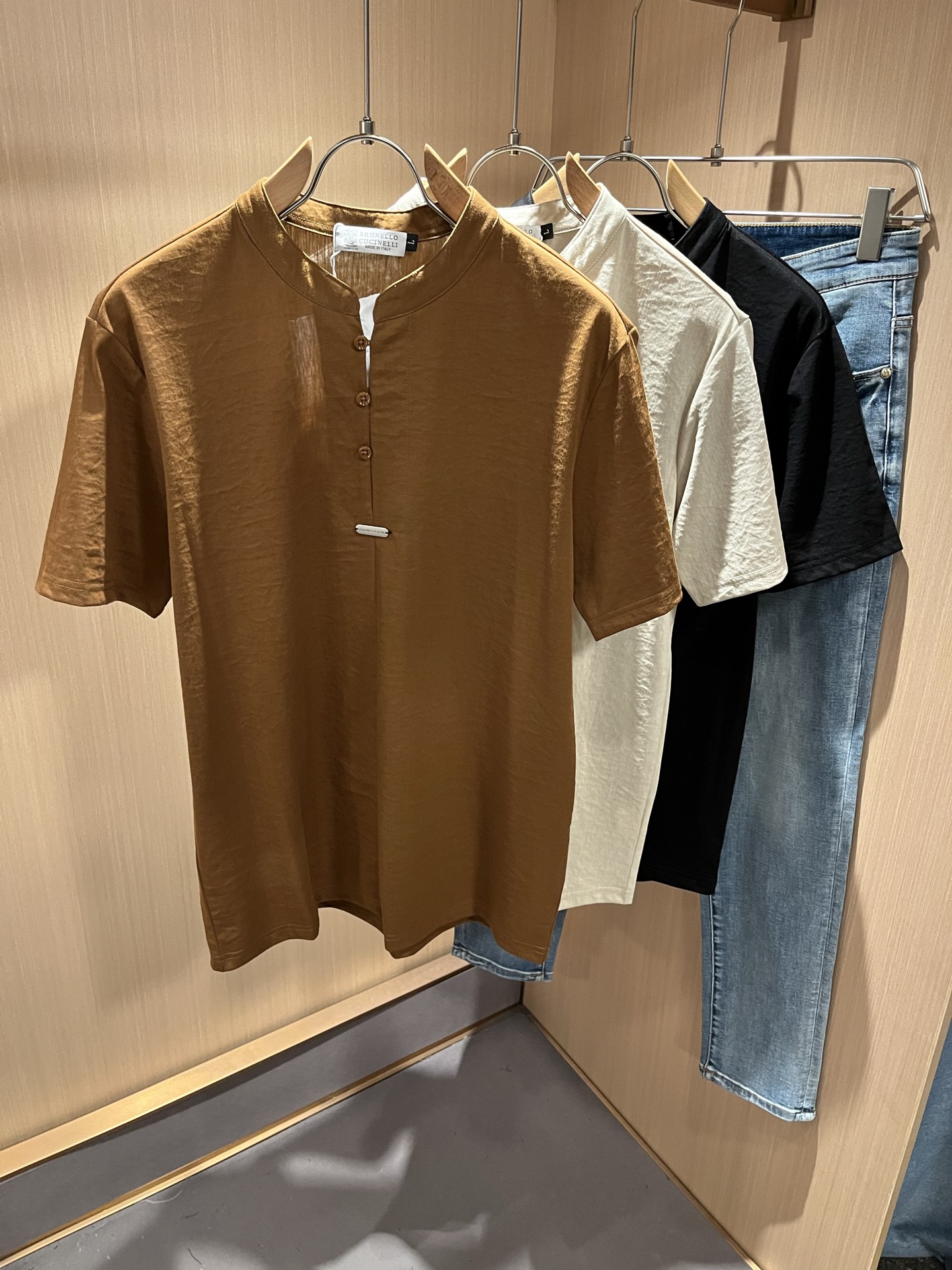  BC-Brunello Cucineli 2025春夏新款男士棉麻短袖T恤，众多明星都爱穿的时尚百搭单