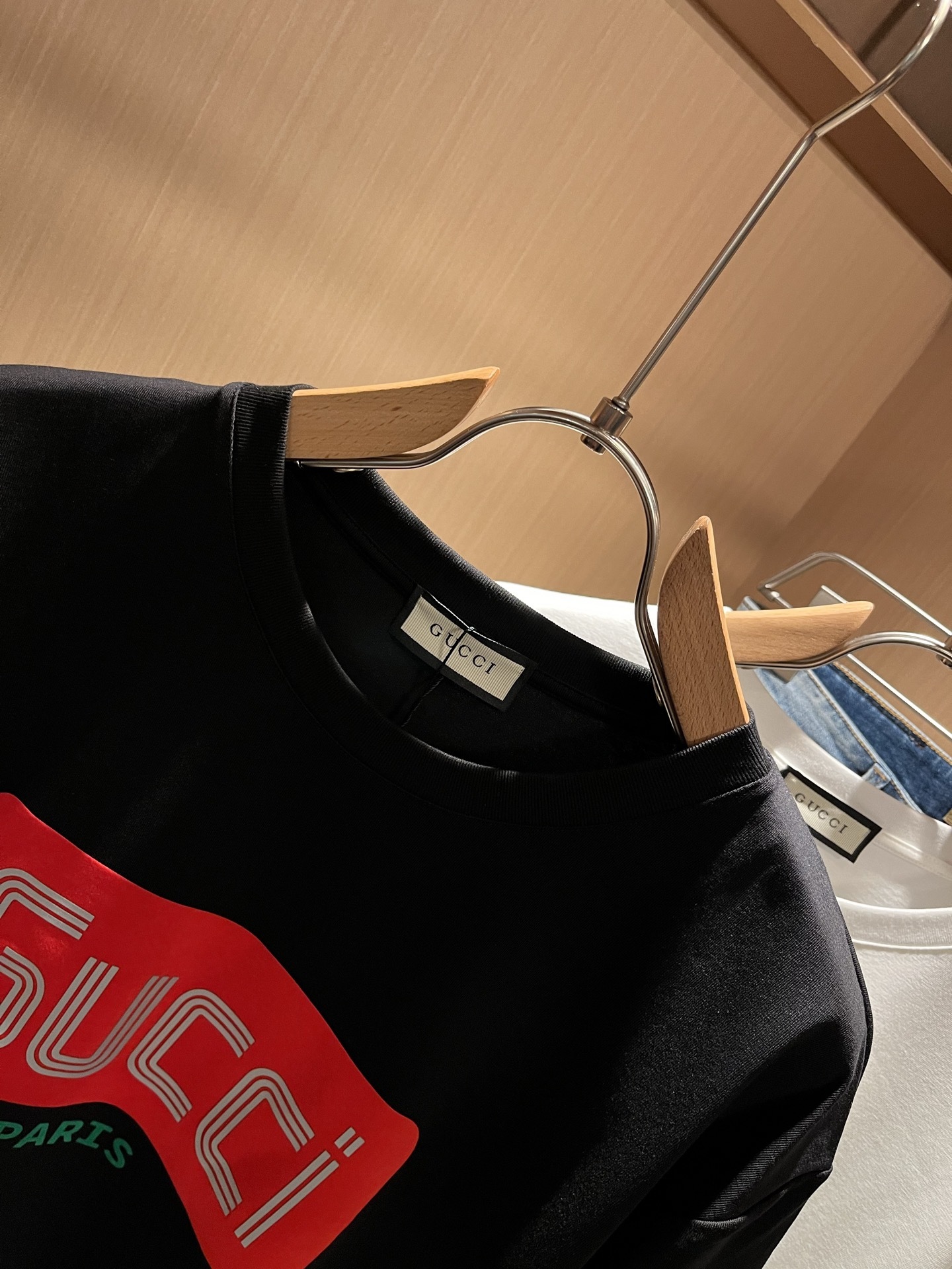 Gucc*古家 2025春夏新款男女同情侣款👫休闲宽松棉质圆领短袖T恤衫!贸易公司渠道稀出,同步官