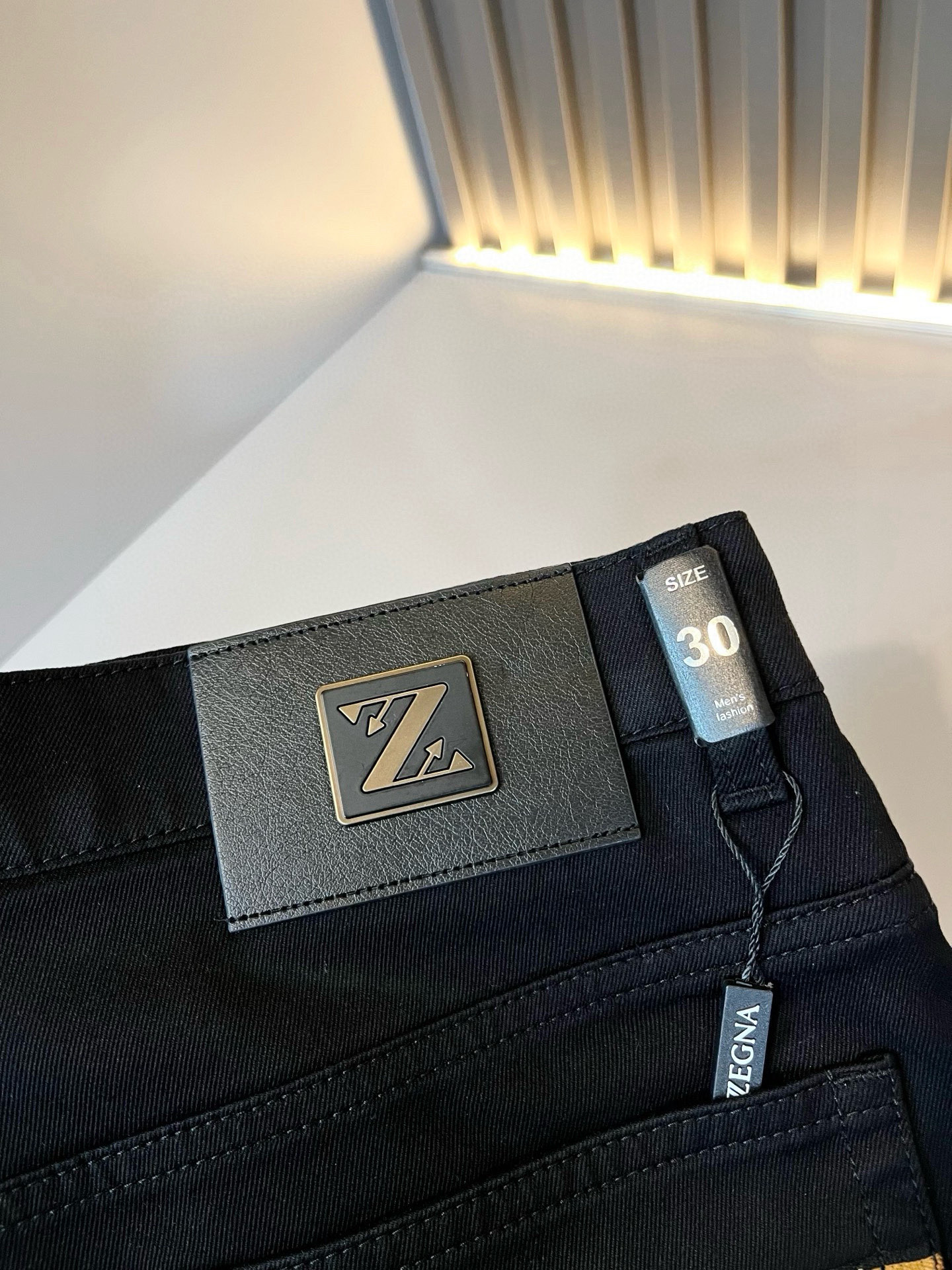  Zegna 杰尼亚 2025春夏新款男士休闲牛仔裤，压轴的渠道货出现了！！柜台同步销售！ 毫不夸张的说