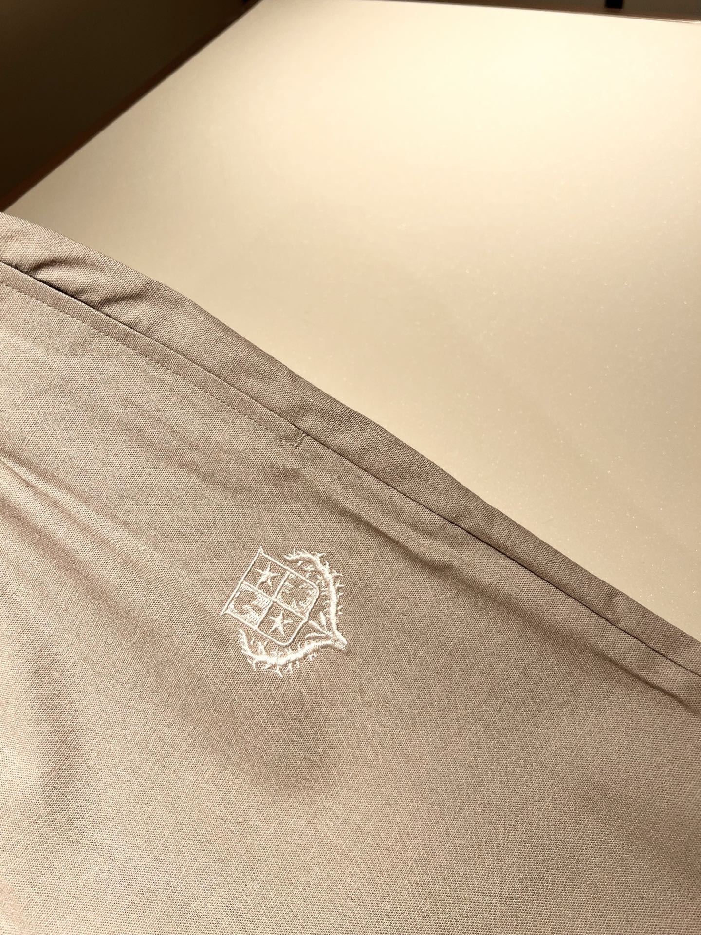  Loro Piana诺悠翩雅 2025春夏新品男士纯亚麻休闲裤，最新的贸易订单全品相！！网红款！上身舒