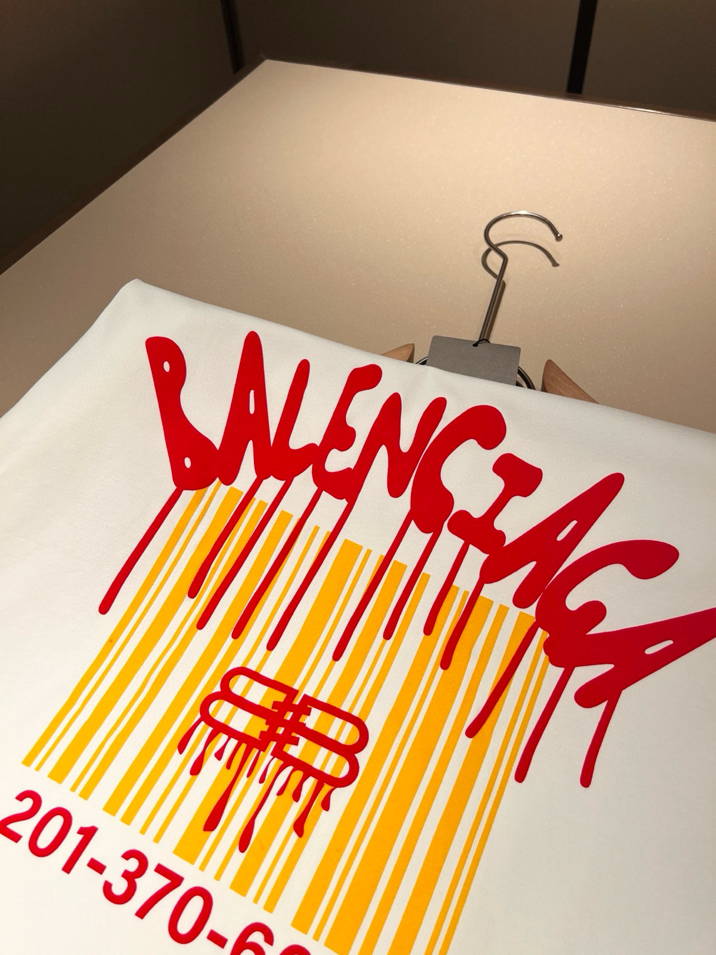    BALENCIA*巴黎*家 2025春夏新款男女同情侣款👫休闲宽松棉质圆领短袖T恤衫！贸易公司渠道