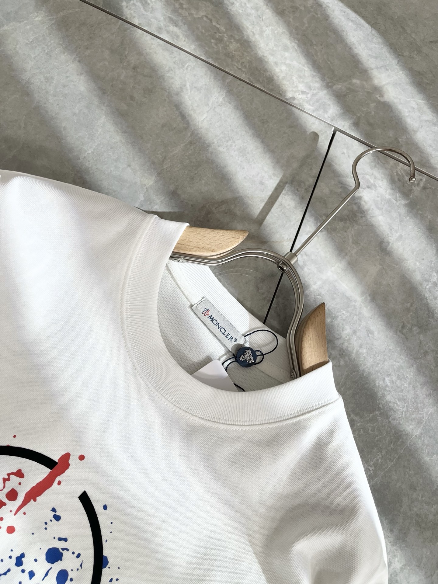   Moncler蒙家 2025春夏最新男女同款👫贸易订单短袖T恤，全品相！！网红款！采用logo图案印