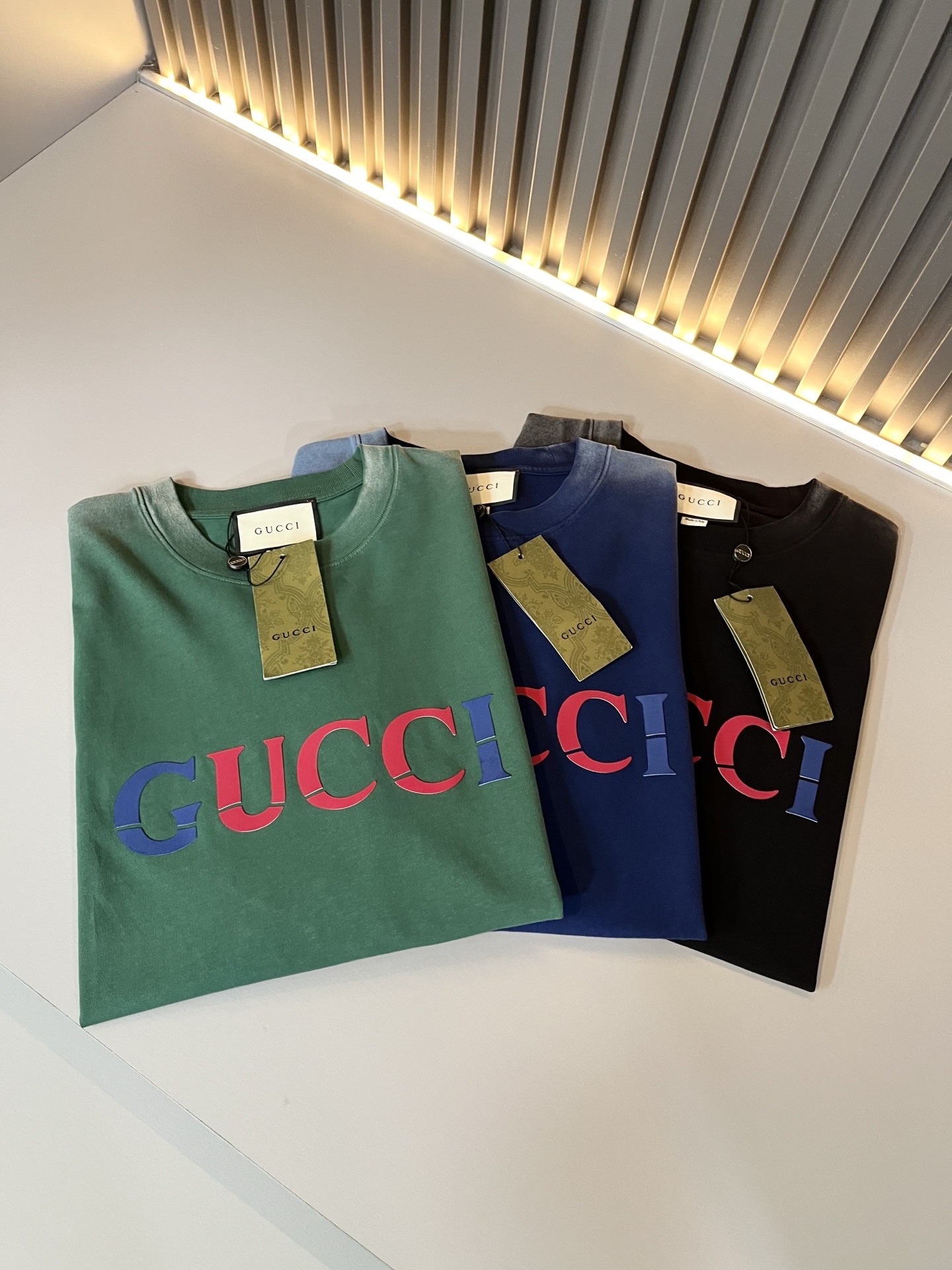  Gucc*古家 2025春夏新款男女同情侣款👫休闲宽松棉质圆领短袖T恤衫！贸易公司渠道稀出，同步官网发