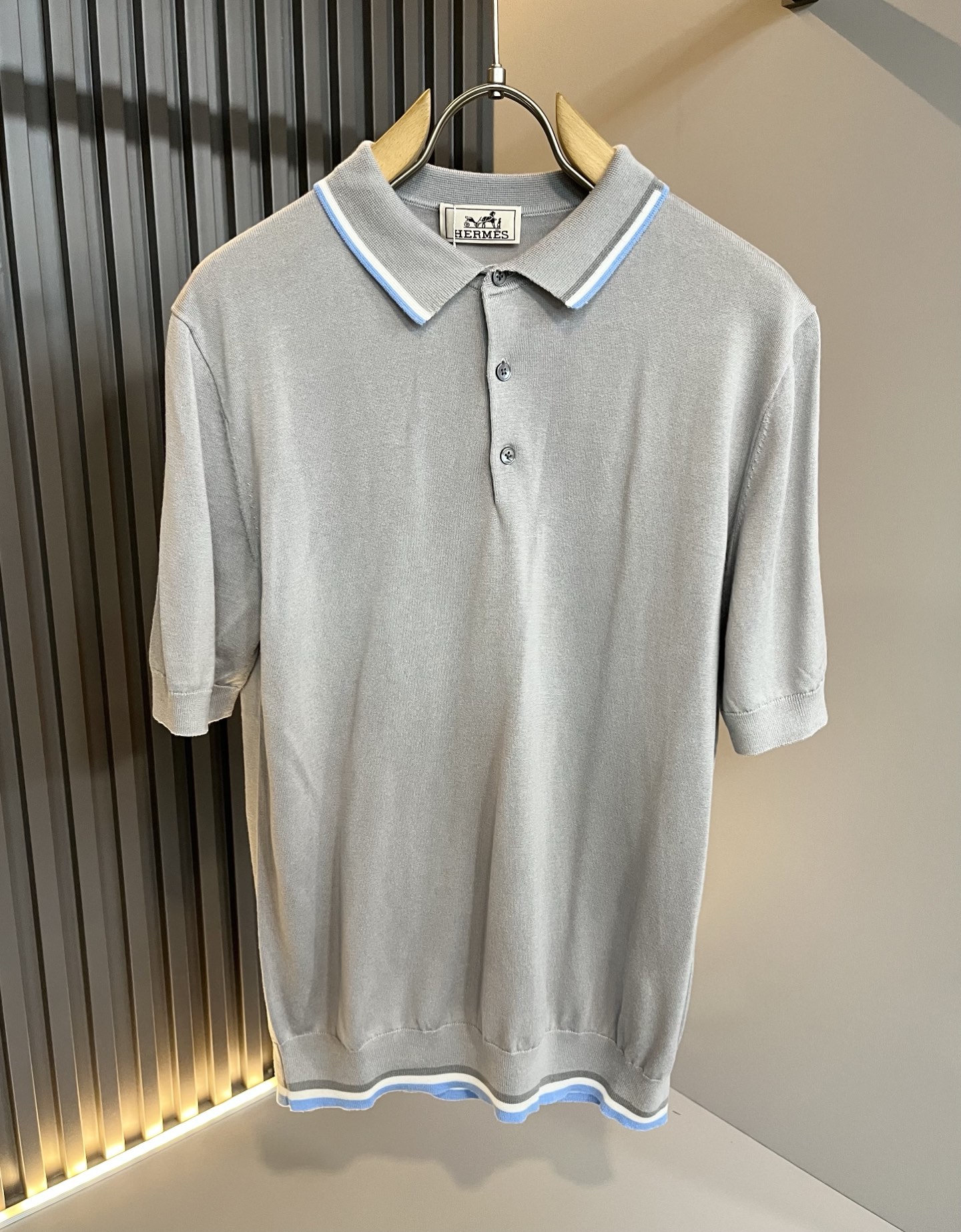  Her*mes爱*仕2025春夏新款男士翻领短袖T恤，全新升级百搭基础款，低调奢华，品格之选！甄选优质