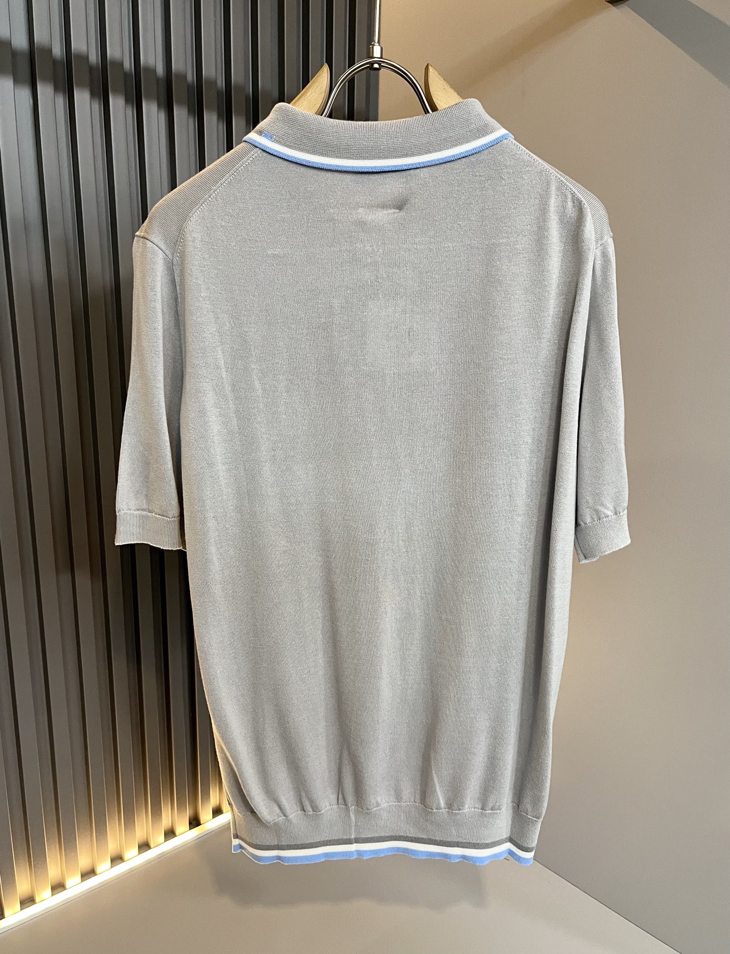  Her*mes爱*仕2025春夏新款男士翻领短袖T恤，全新升级百搭基础款，低调奢华，品格之选！甄选优质