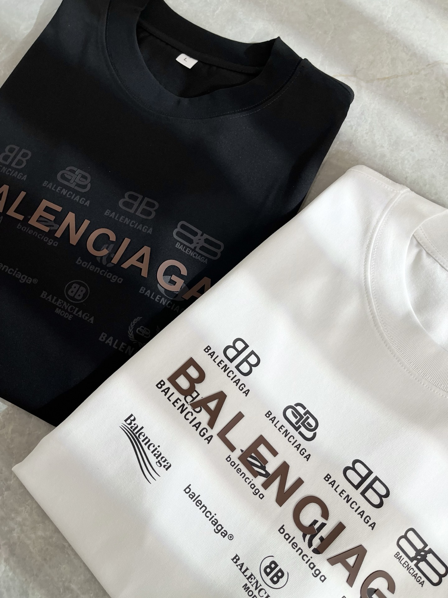    BALENCI*GA巴黎*家 2025春夏新款男女同款👫短袖T恤！走秀图案印花时尚休闲短袖T恤衫！