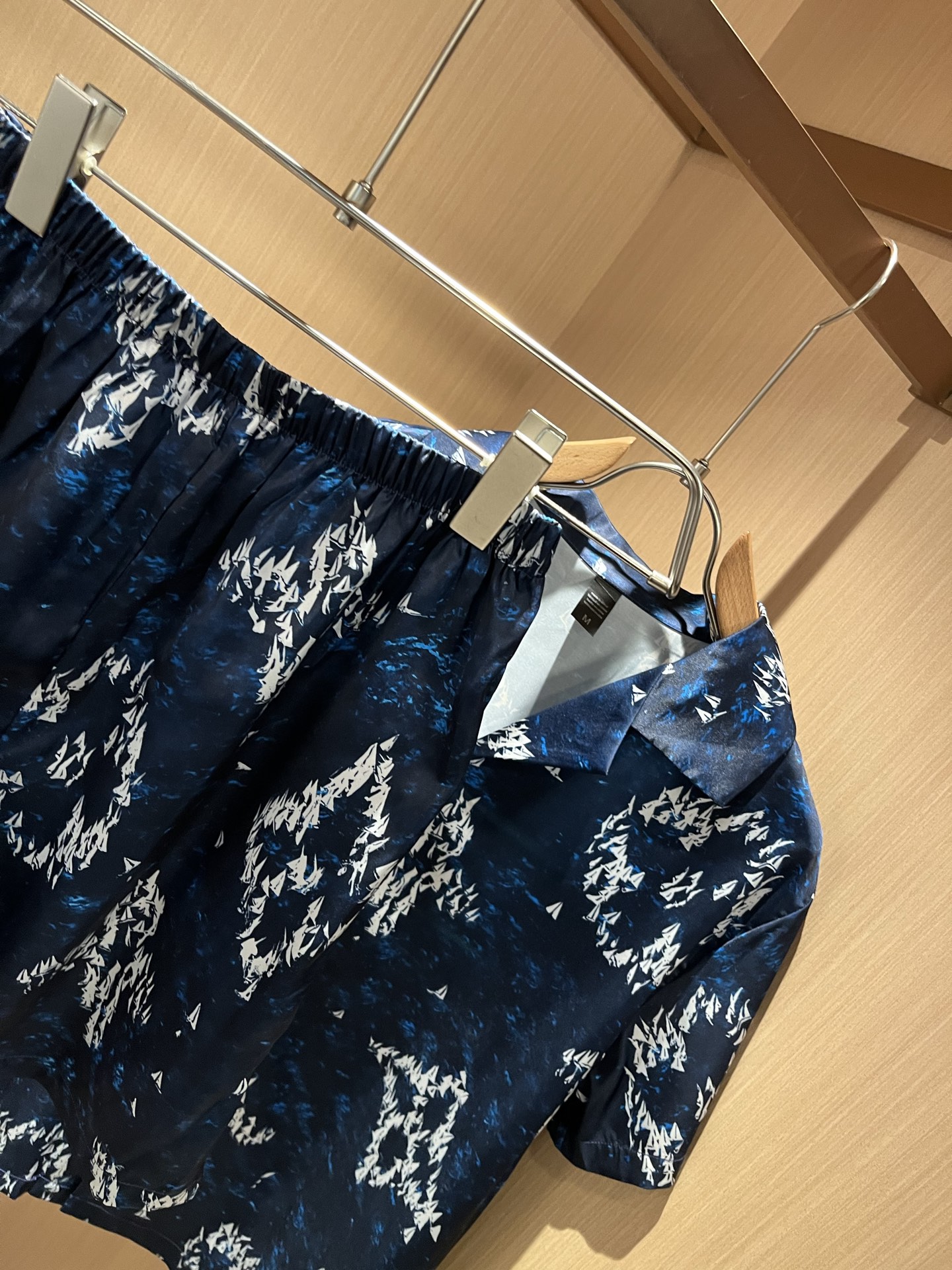  Louis Vuit*on 路易家族 2025春夏新款Monogram系列！轻奢休闲套装，男女同款👫睡