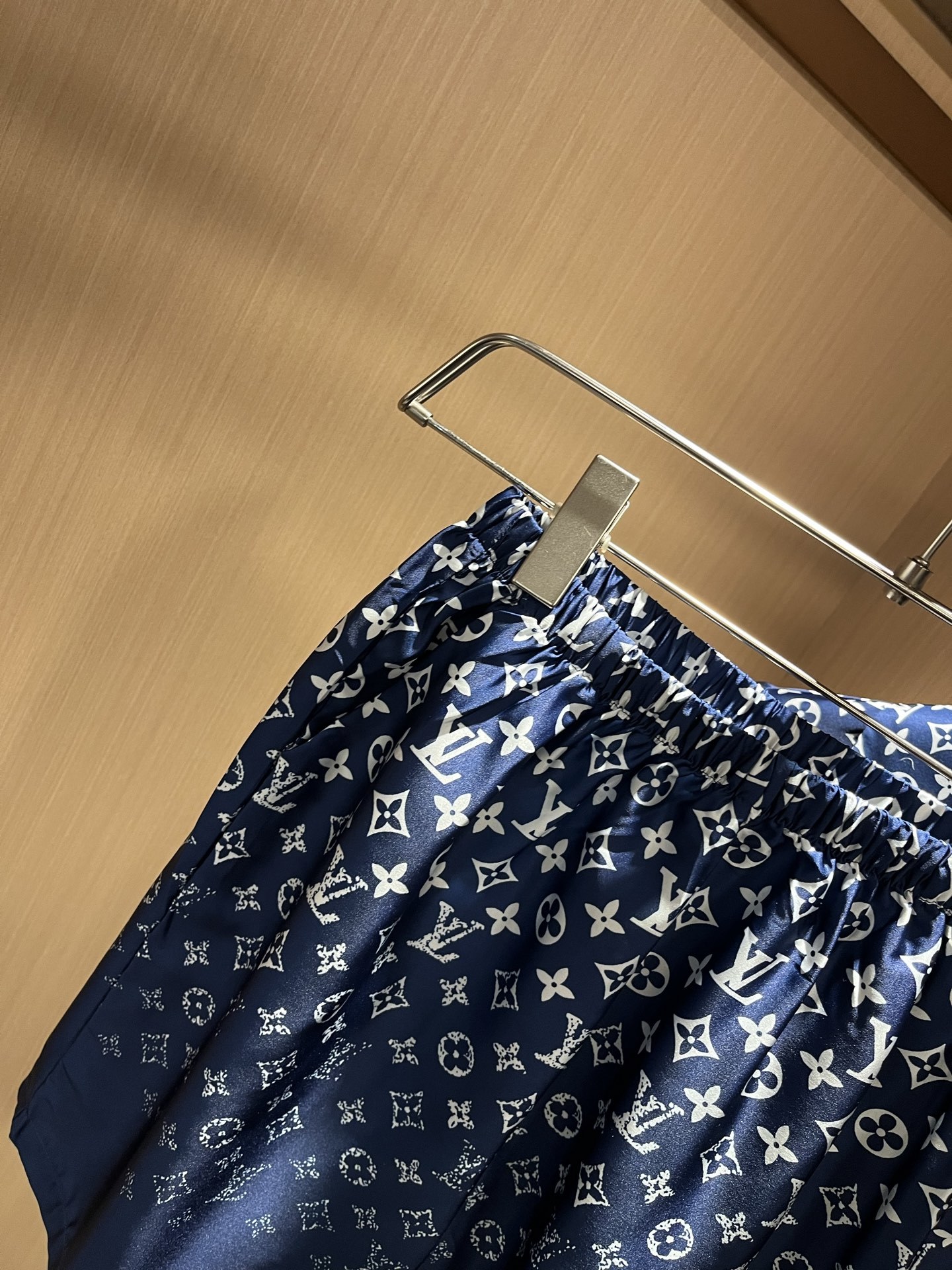 Louis Vuit*on 路易家族 2025春夏新款Monogram系列!轻奢休闲套装,男女同款👫睡