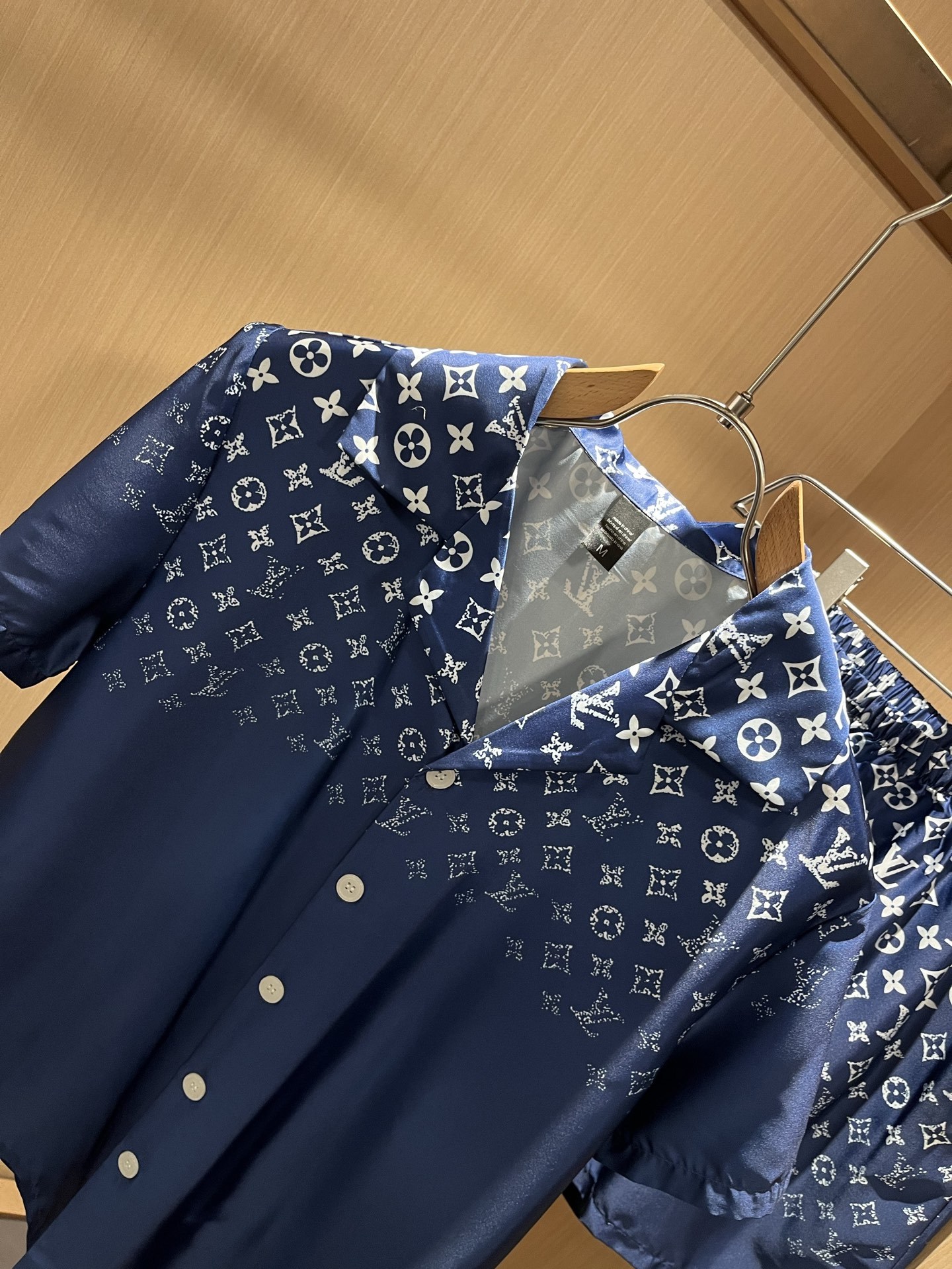 Louis Vuit*on 路易家族 2025春夏新款Monogram系列!轻奢休闲套装,男女同款👫睡