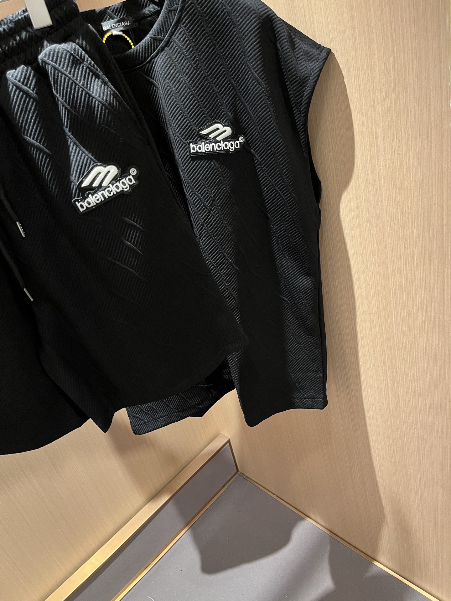  BALENCIA*巴黎*家 2025春夏最新款休闲套装，男女同款👫刺绣logo设计！贸易公司渠道稀出，