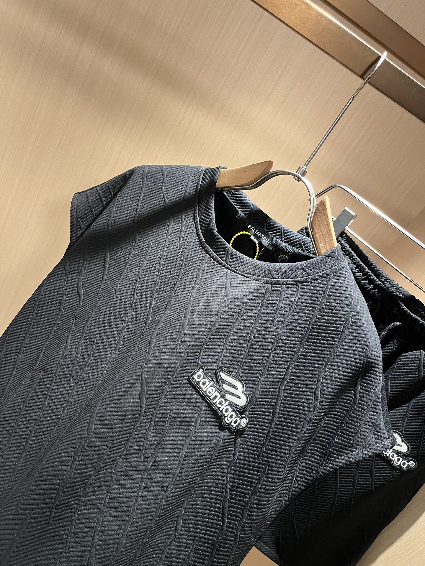  BALENCIA*巴黎*家 2025春夏最新款休闲套装，男女同款👫刺绣logo设计！贸易公司渠道稀出，