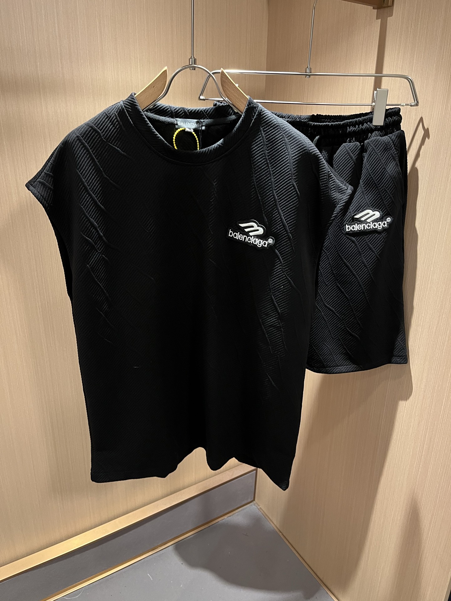  BALENCIA*巴黎*家 2025春夏最新款休闲套装，男女同款👫刺绣logo设计！贸易公司渠道稀出，