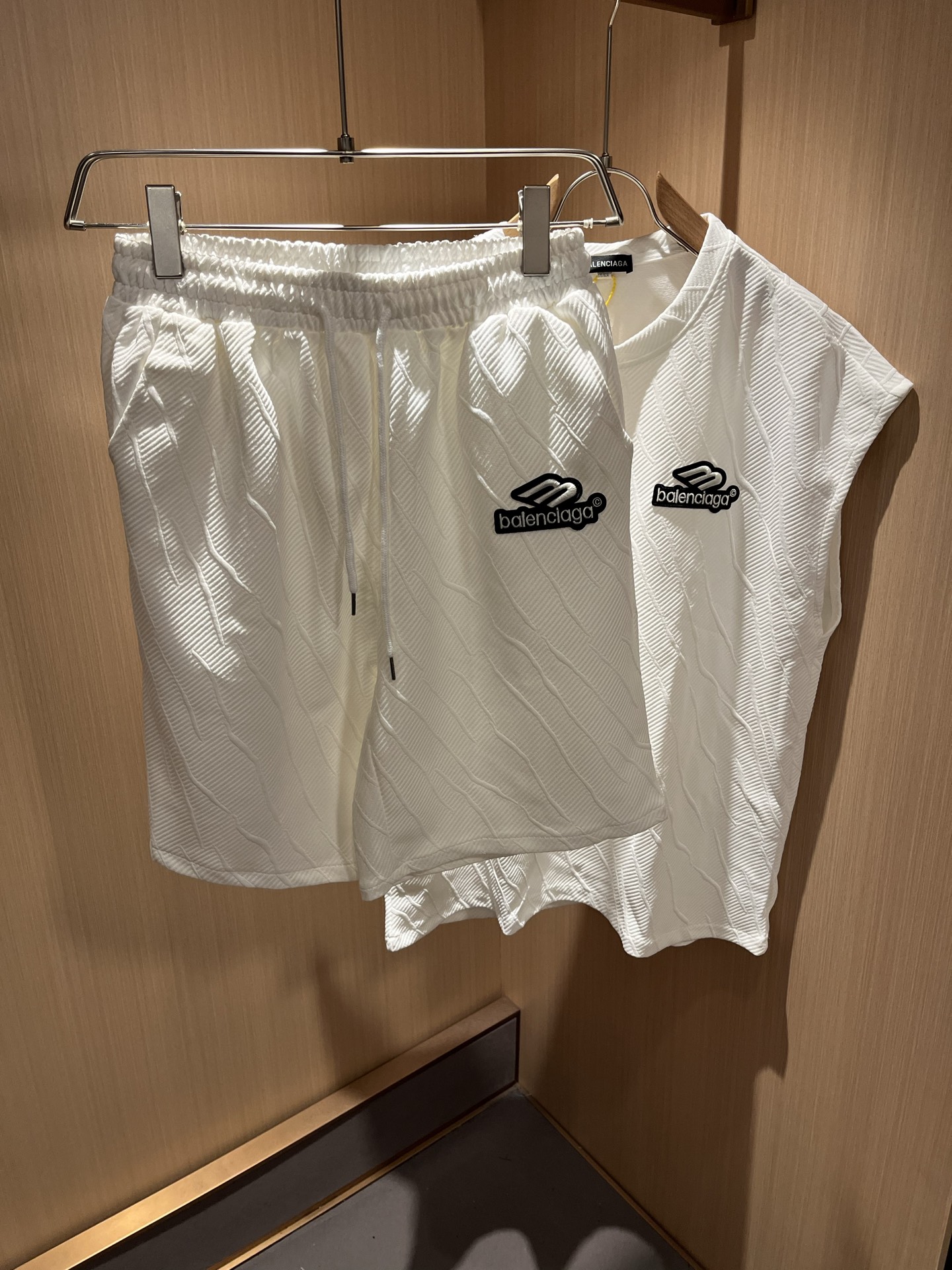  BALENCIA*巴黎*家 2025春夏最新款休闲套装，男女同款👫刺绣logo设计！贸易公司渠道稀出，