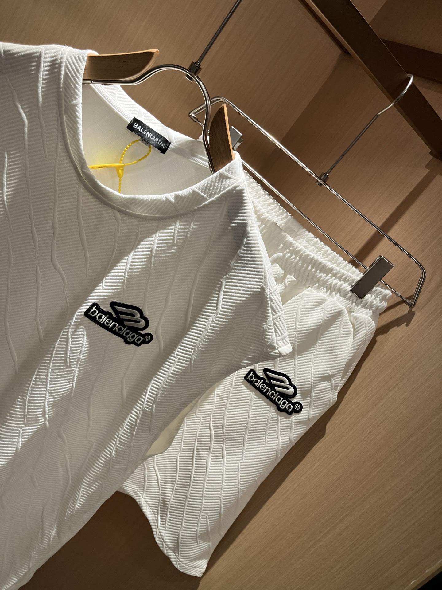  BALENCIA*巴黎*家 2025春夏最新款休闲套装，男女同款👫刺绣logo设计！贸易公司渠道稀出，