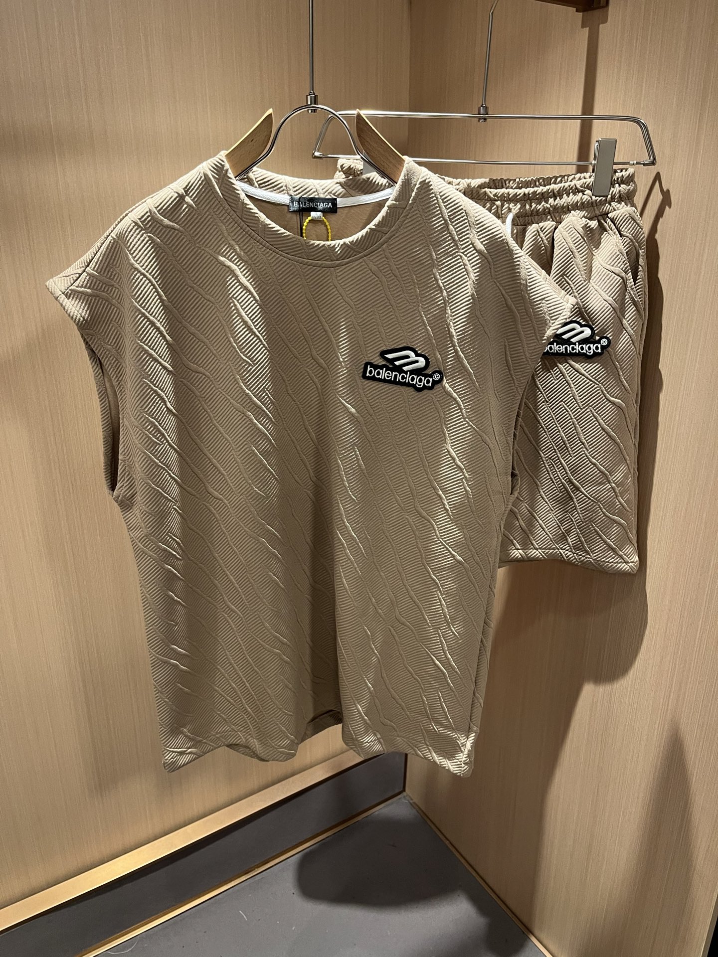  BALENCIA*巴黎*家 2025春夏最新款休闲套装，男女同款👫刺绣logo设计！贸易公司渠道稀出，