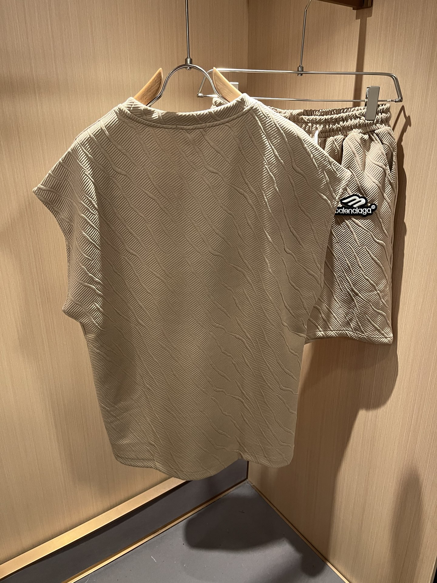  BALENCIA*巴黎*家 2025春夏最新款休闲套装，男女同款👫刺绣logo设计！贸易公司渠道稀出，