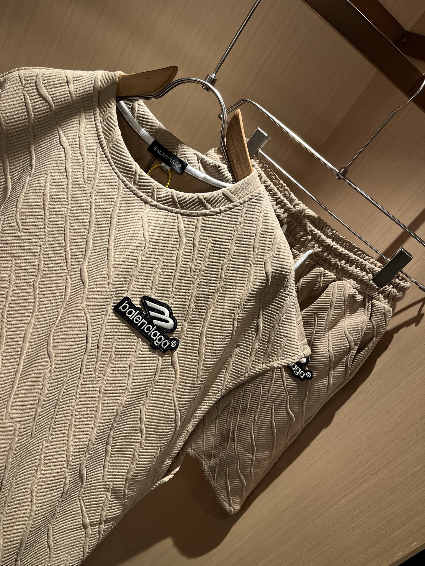  BALENCIA*巴黎*家 2025春夏最新款休闲套装，男女同款👫刺绣logo设计！贸易公司渠道稀出，