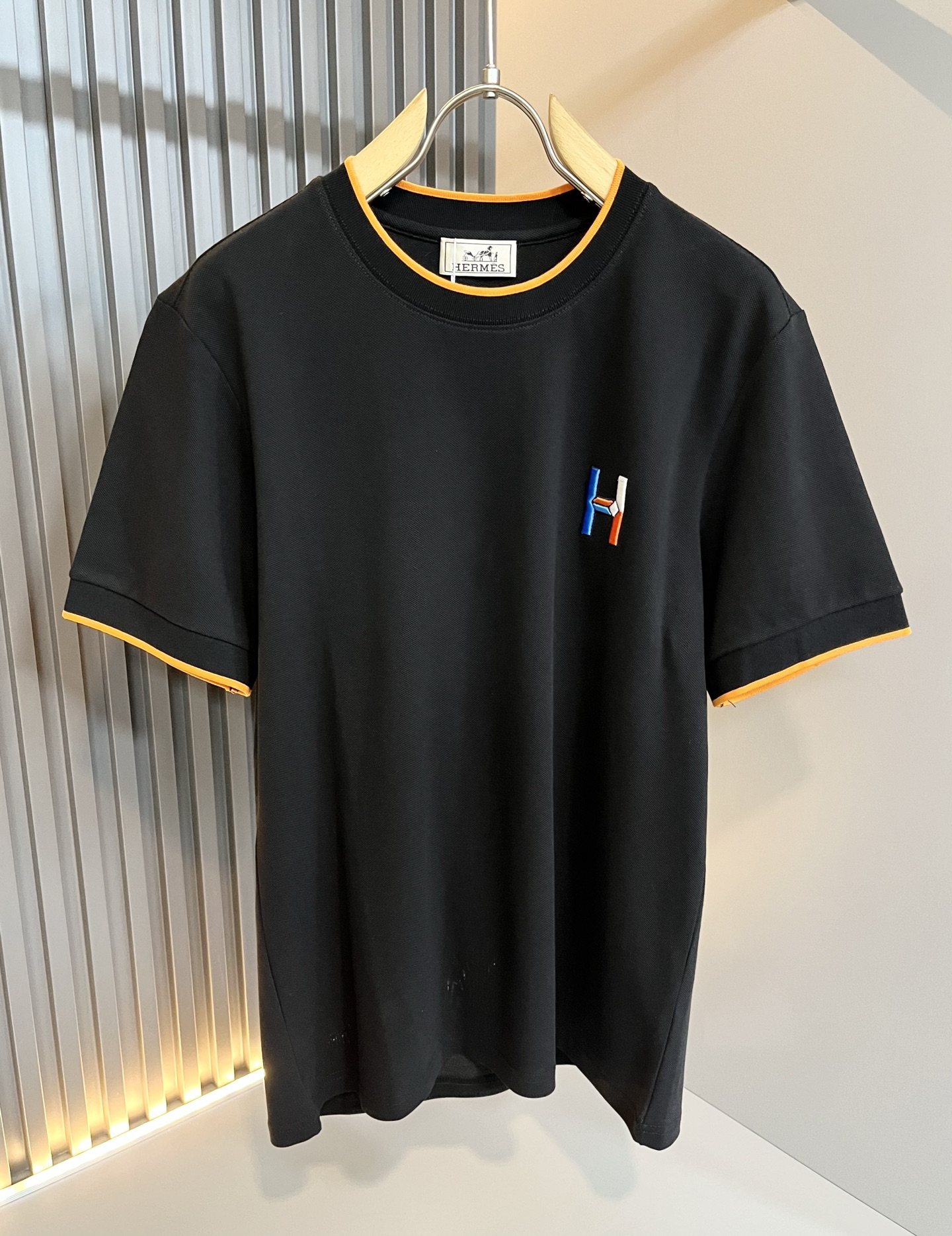  Her*mes爱*仕2025春夏新款男士短袖T恤，全新升级百搭基础款，低调奢华，品格之选！甄选优质精选
