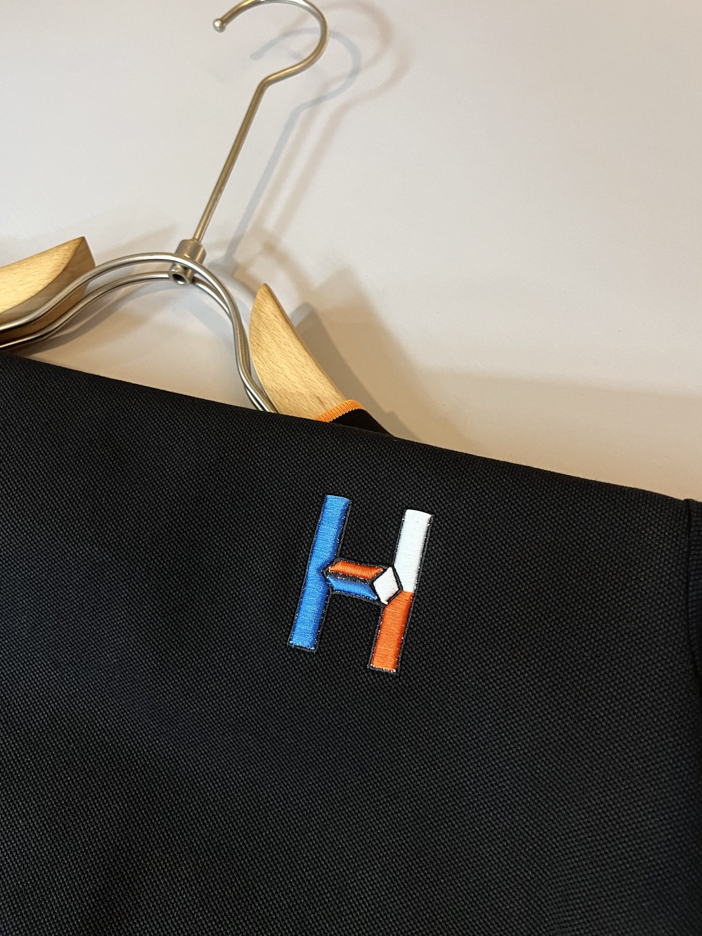  Her*mes爱*仕2025春夏新款男士短袖T恤，全新升级百搭基础款，低调奢华，品格之选！甄选优质精选