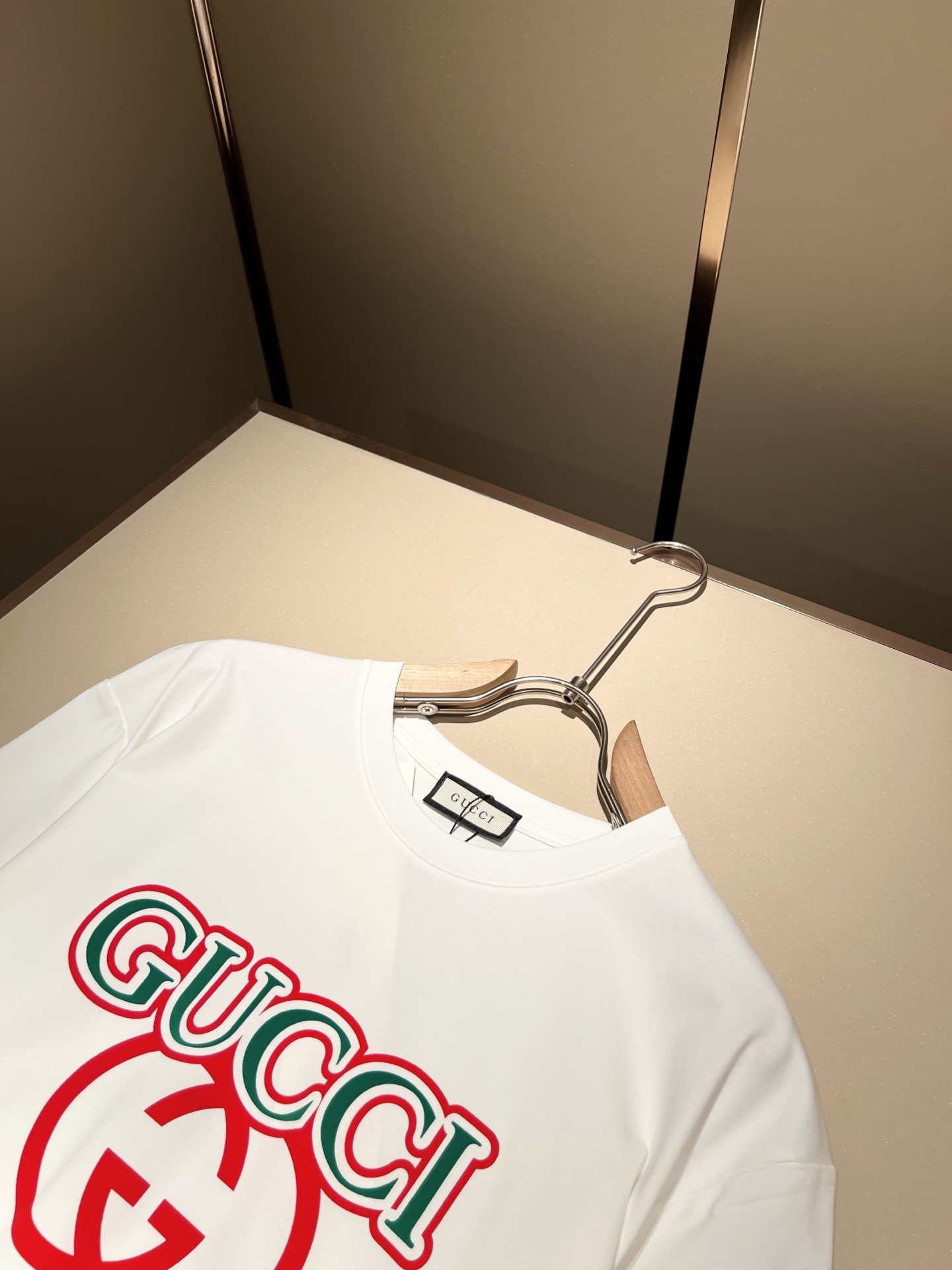 Gucc*古家 2025春夏新款男女同情侣款👫休闲宽松棉质圆领短袖T恤衫!贸易公司渠道稀出,同步官