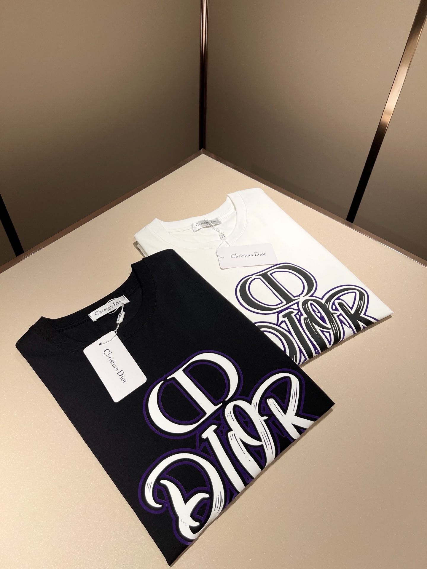  Dio*迪家 2025春夏新款男女同款👫短袖T恤，专柜同步发售！定制专属260克纯棉面料，定制原版工艺