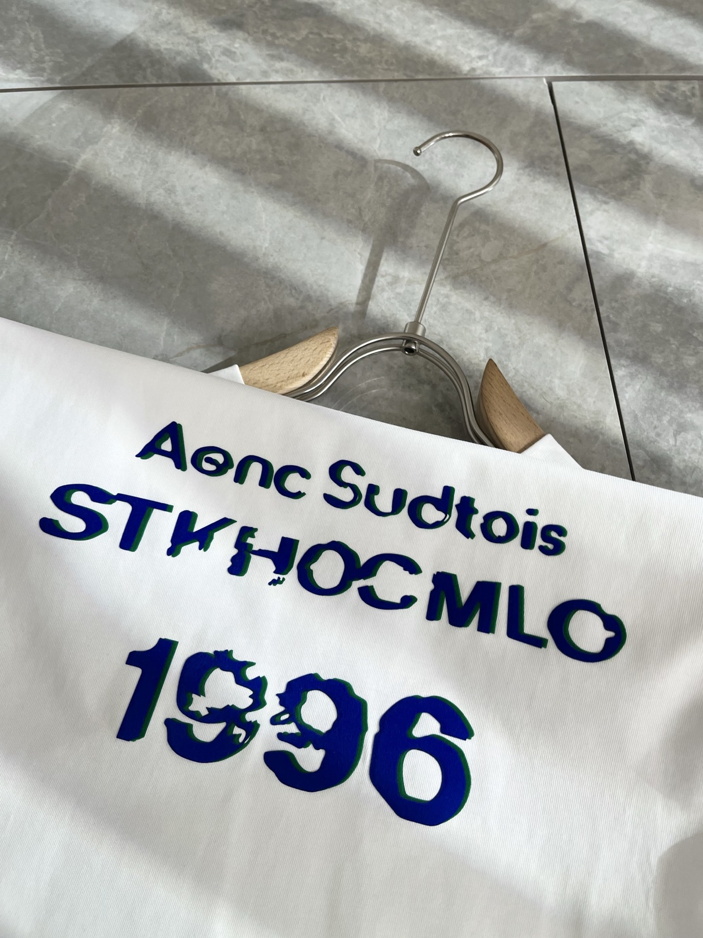   Acne Studi*os2025春夏新款男女同款👫短袖T恤，专柜同步发售！定制专属洗水纯棉面料，定