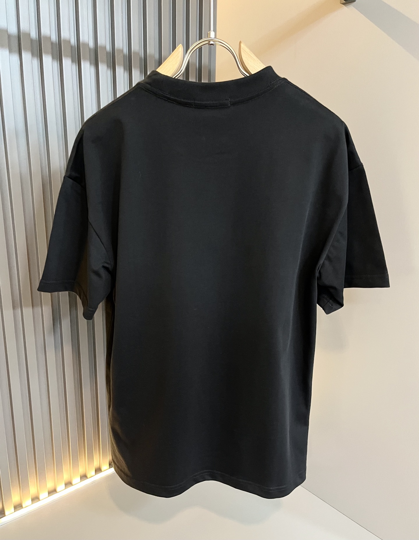   Moncler蒙家 2025春夏最新男女同款👫贸易订单短袖T恤，全品相！！网红款！采用logo图案印