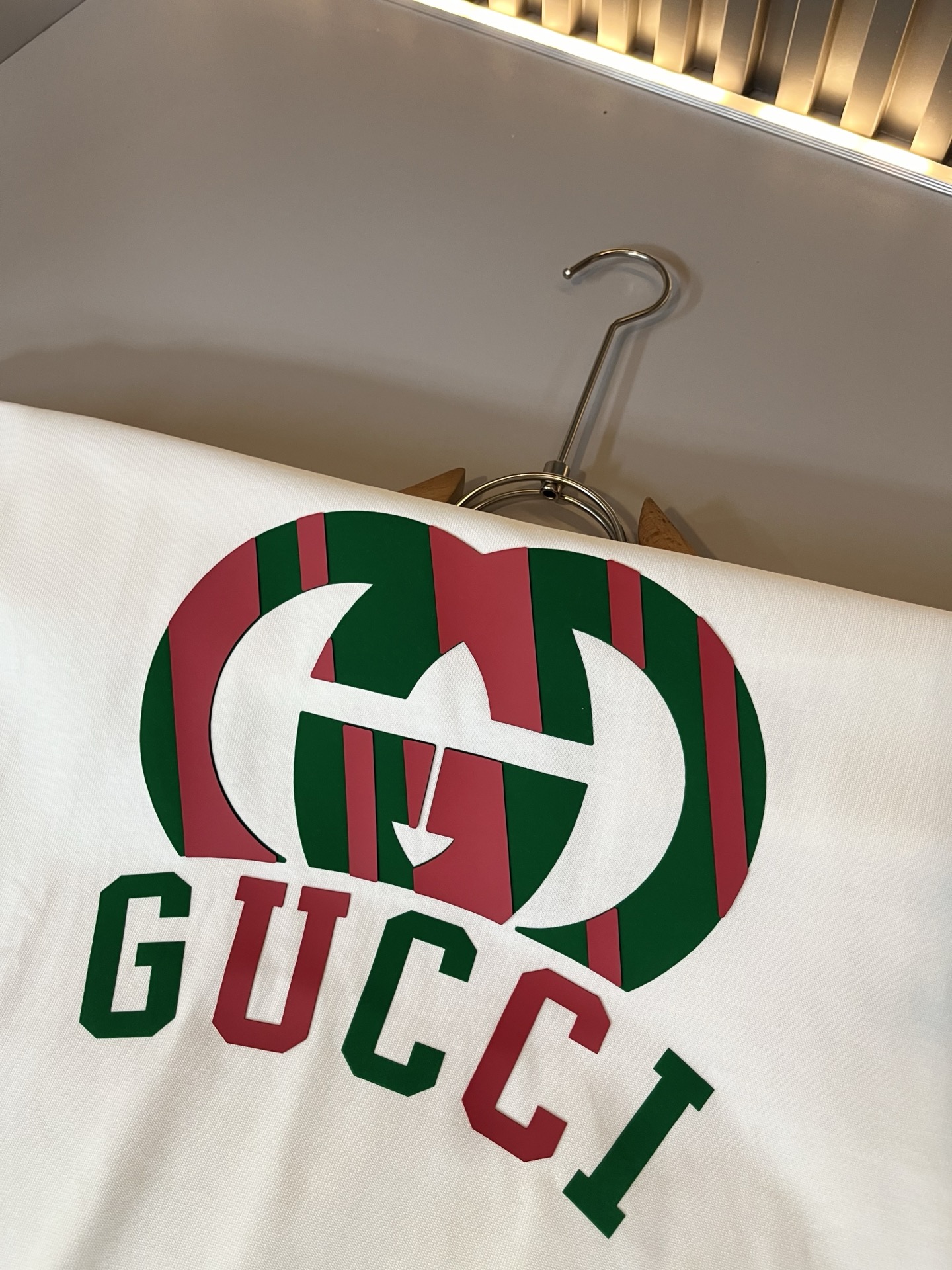   Gucc*古家 2025春夏新款男女同情侣款👫休闲宽松棉质圆领短袖T恤衫！贸易公司渠道稀出，同步官网