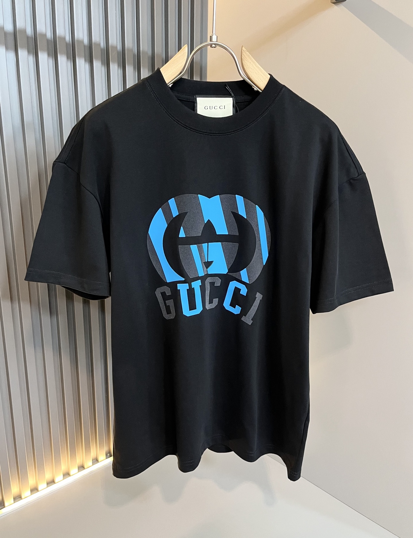   Gucc*古家 2025春夏新款男女同情侣款👫休闲宽松棉质圆领短袖T恤衫！贸易公司渠道稀出，同步官网