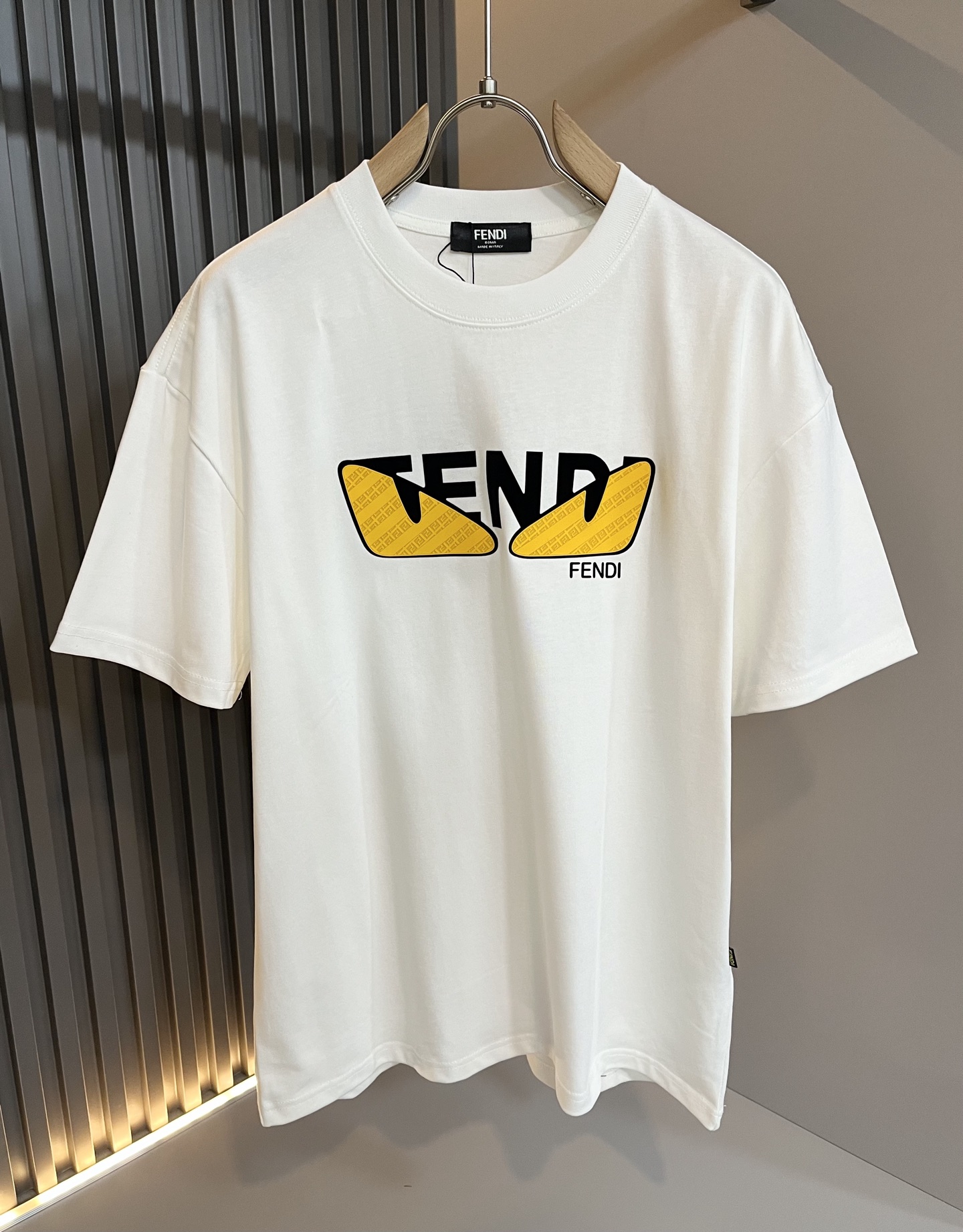   FEN*I 芬*迪2025春夏新款FD家族FF男女同款👫短袖T恤，男女同款👫百搭极简短袖。意大利原厂