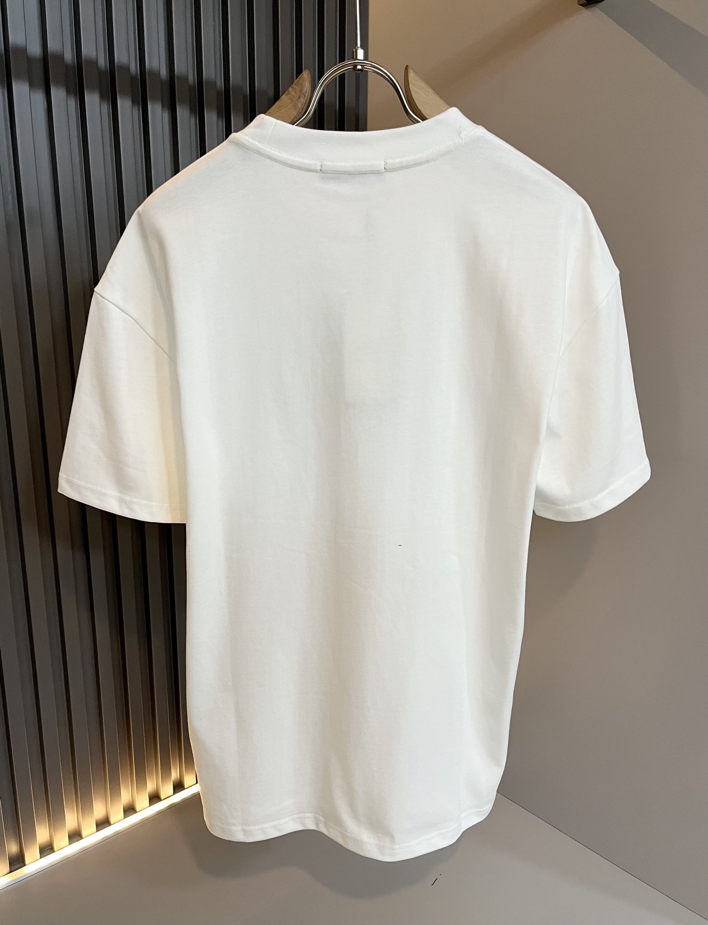   FEN*I 芬*迪2025春夏新款FD家族FF男女同款👫短袖T恤，男女同款👫百搭极简短袖。意大利原厂