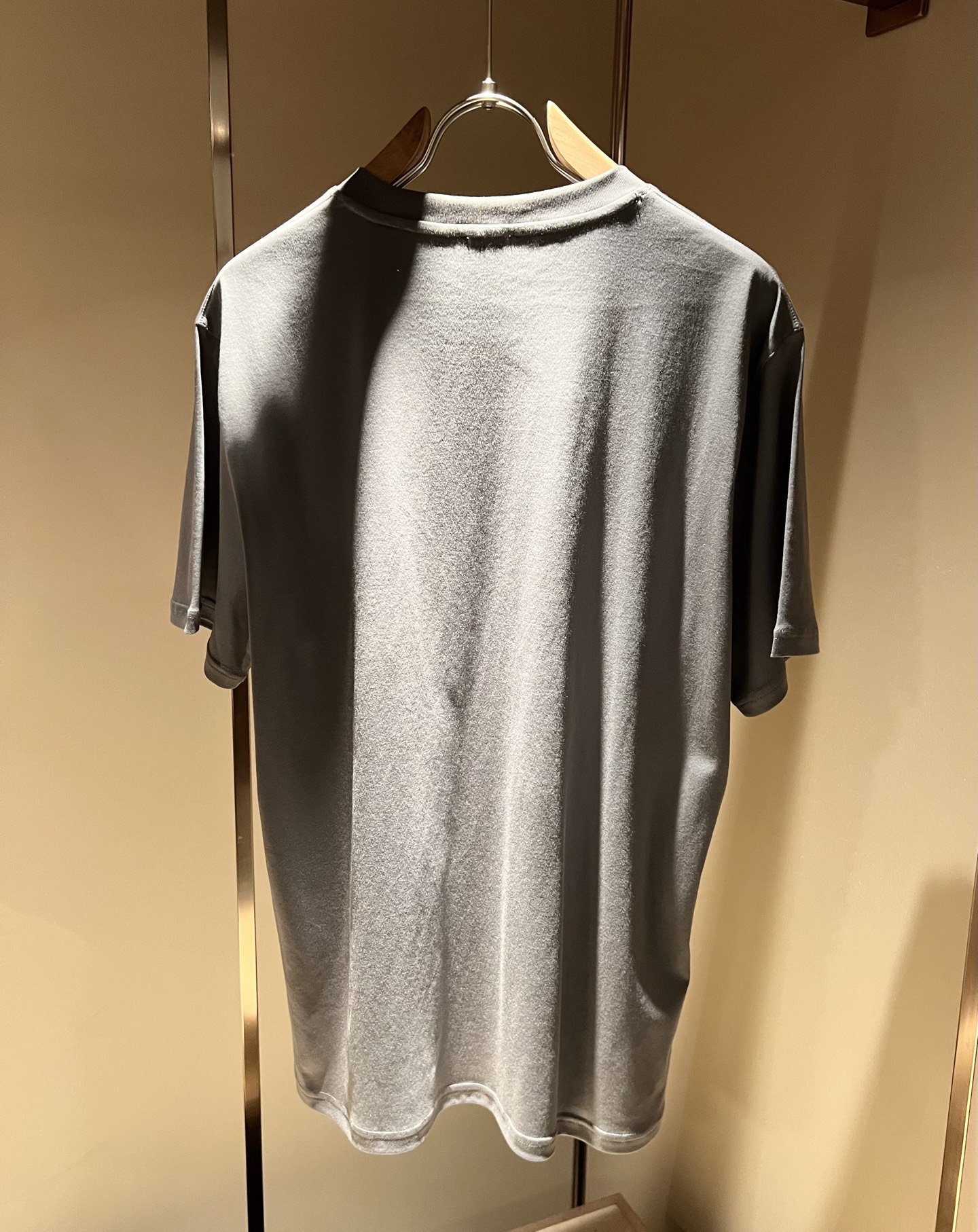  布里奥尼 Brioni 2025春夏男士最新的贸易订单短袖T恤，全品相！！网红款！采用logo图案刺绣