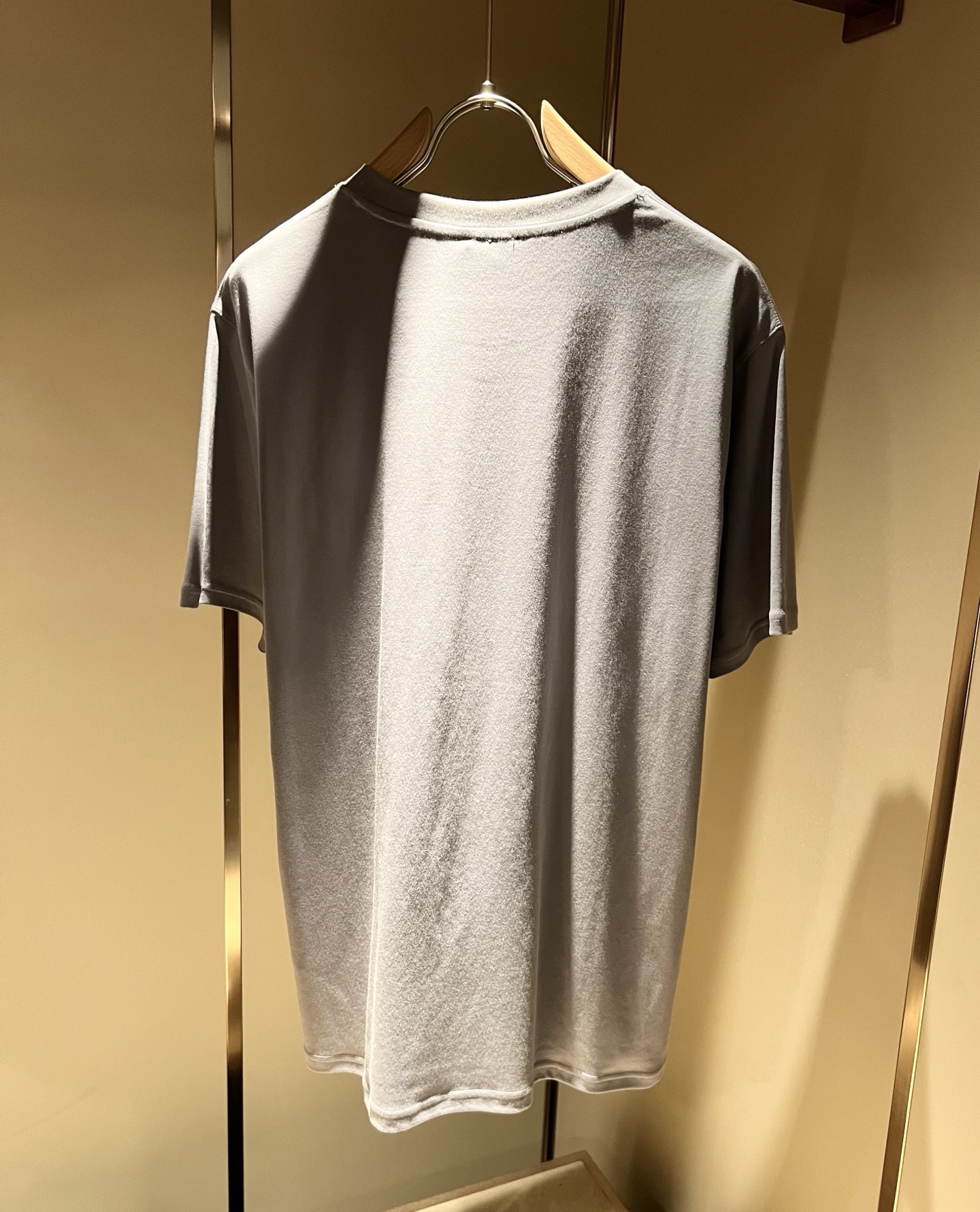  布里奥尼 Brioni 2025春夏男士最新的贸易订单短袖T恤，全品相！！网红款！采用logo图案刺绣