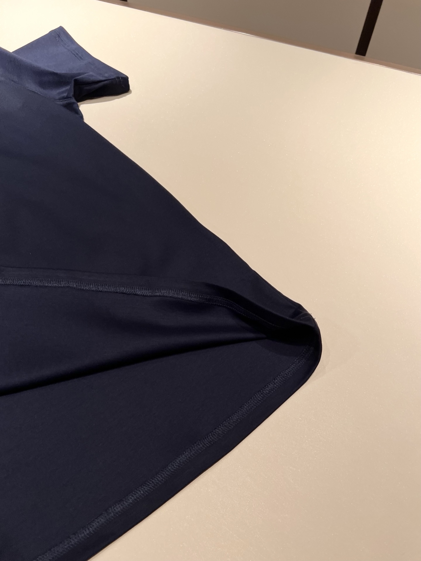  布里奥尼 Brioni 2025春夏男士最新的贸易订单短袖T恤，全品相！！网红款！采用logo图案刺绣